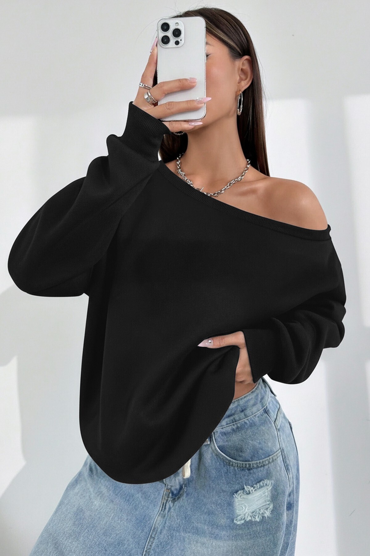 Women's Boat Neck 100% Cotton 3 Thread Raised Thermal Winter Sports Top Model Sweatshirt