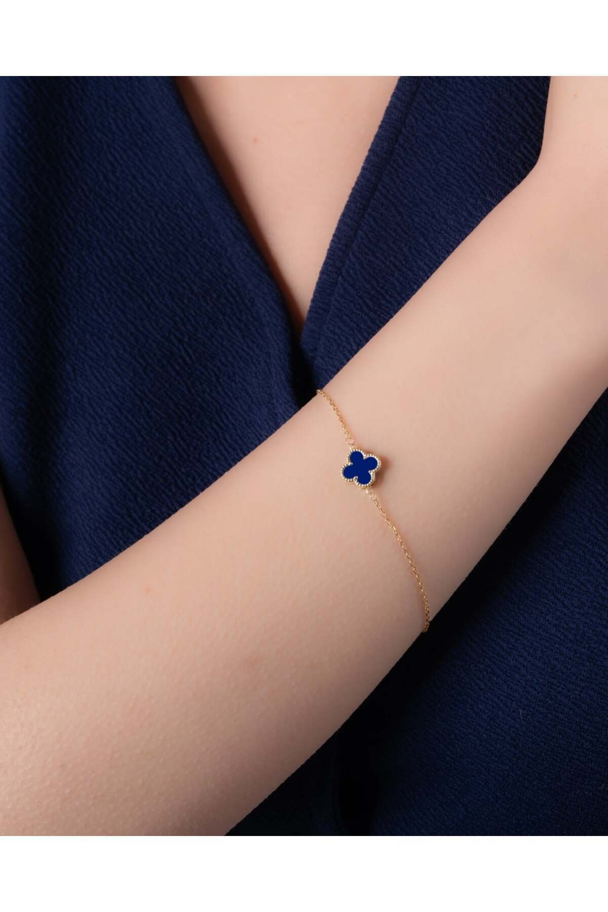 YCL JEWELLERY 8 Ayar Altın Lacivert Yonca Bileklik (8mm)