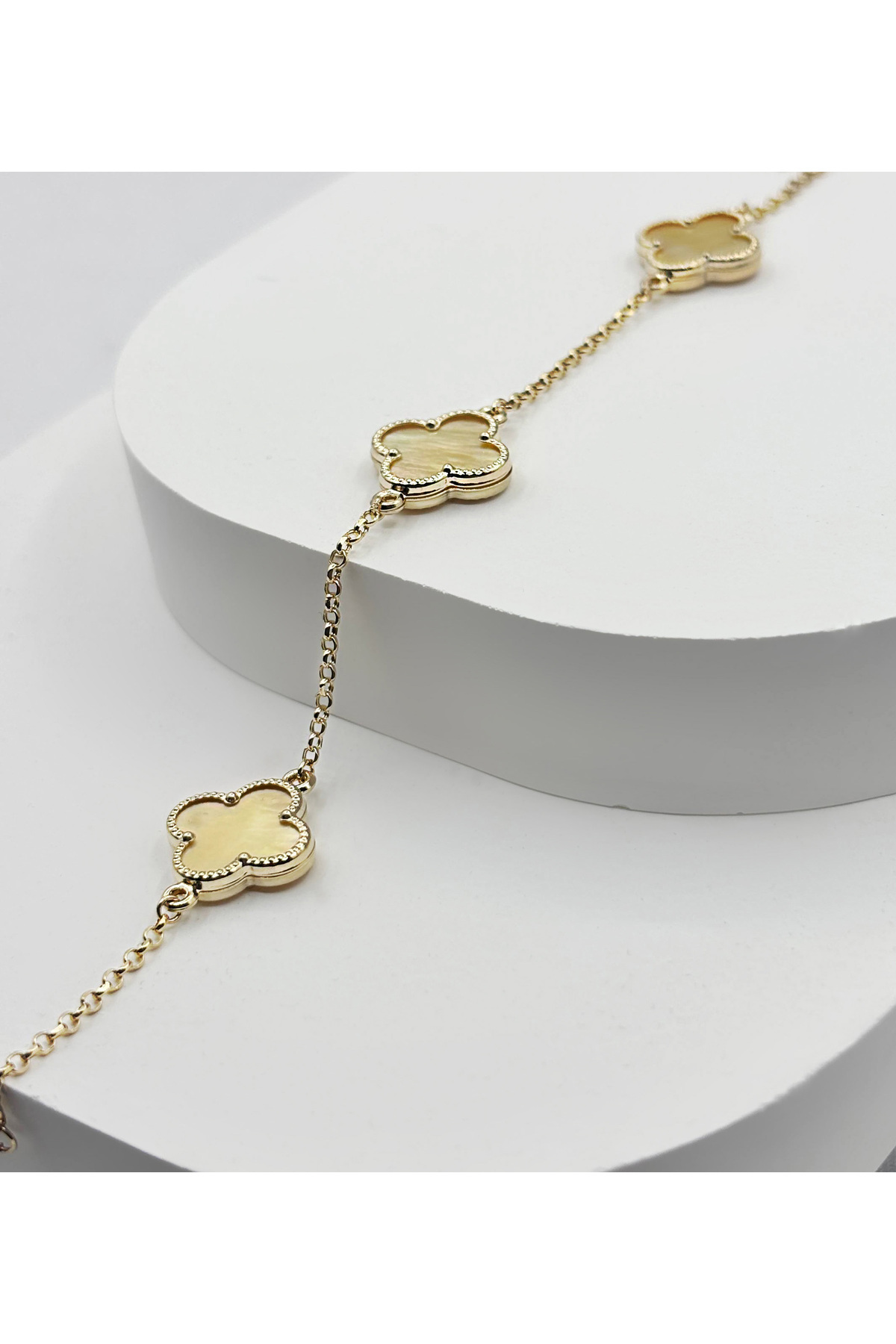 DİAMİNE PIRLANTA 14 Ayar Altın Büyük Sarı Taşlı Yonca Bileklik