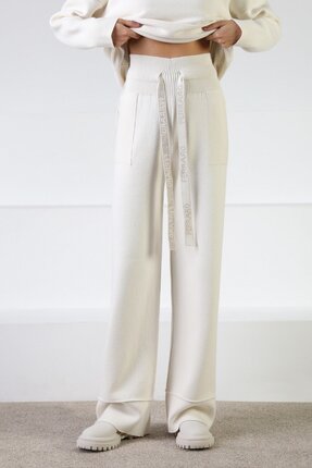 Ferraro Ekru Beli Kuşaklı Cepli Kaşmirli Kadın Triko Pantolon