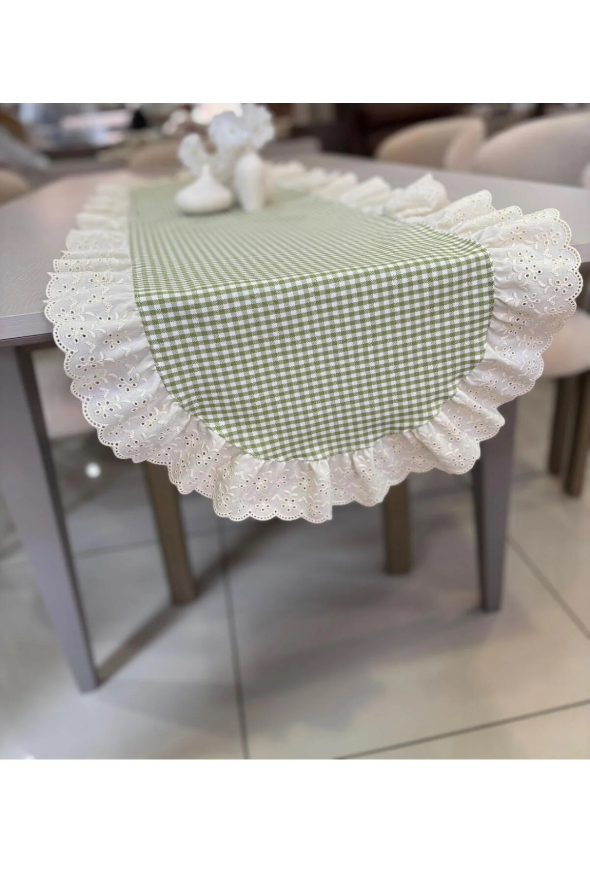 Scalloped Pit Checkered Duck Linen Vintage Oval Runner (40X110 cm)
