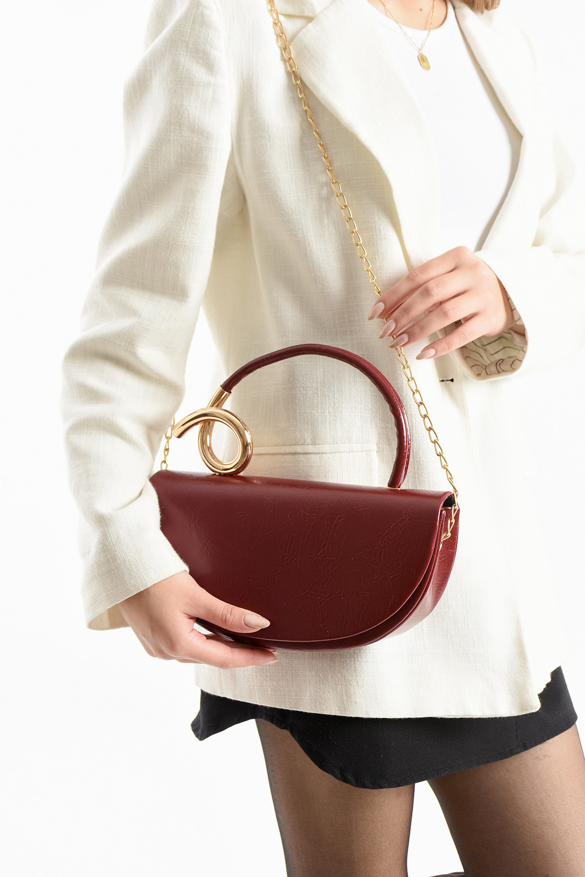 JEEPERS MODEL WOMEN 'S HAND AND SHOULDER BAG WITH BURGUNDY BUCKLE