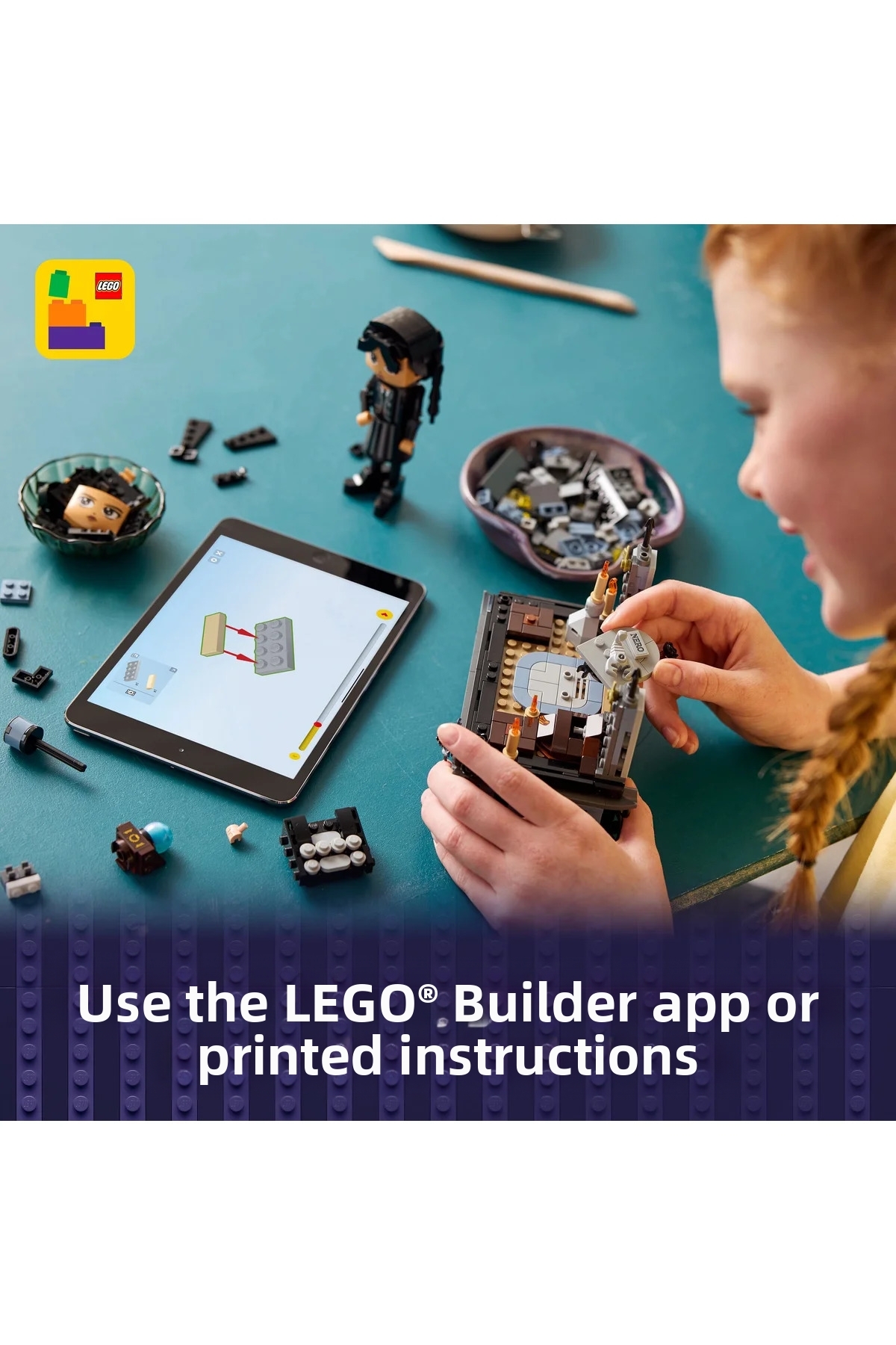 ® چهارشنبه: فیگور Wednesday Addams شماره ۷۶۷۸۰ – ست ساختنی خلاقانه اسباببازی برای کودکان ۱۰+ (۷۰۲P)