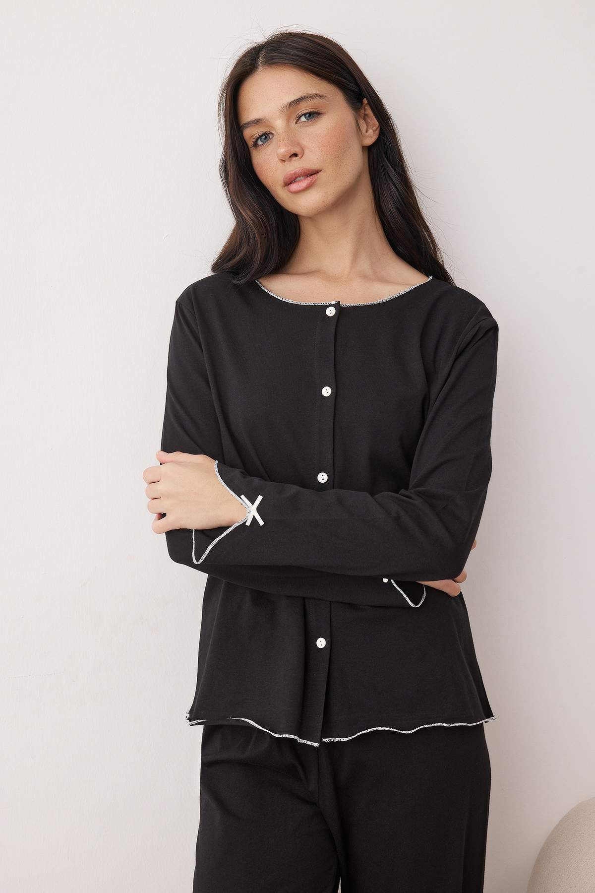 Trendyolmilla  Siyah %100 Pamuklu Baby Overlok ve Kurdele Detaylı Örme Pijama Takımı THMAW26PT00228 - Görsel 2