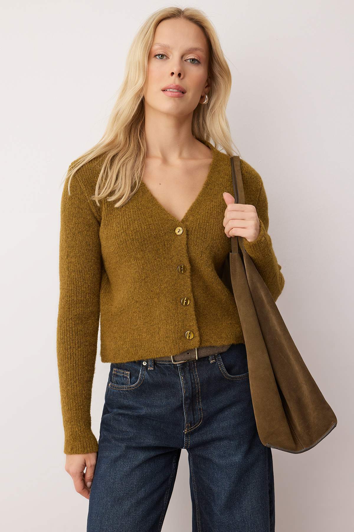 Trendyolmilla Yağ Yeşil Wardrobe Essentials Crop Düğme Detaylı Yumuşak Dokulu Yünlü Triko Hırka TWOAW26HI00013