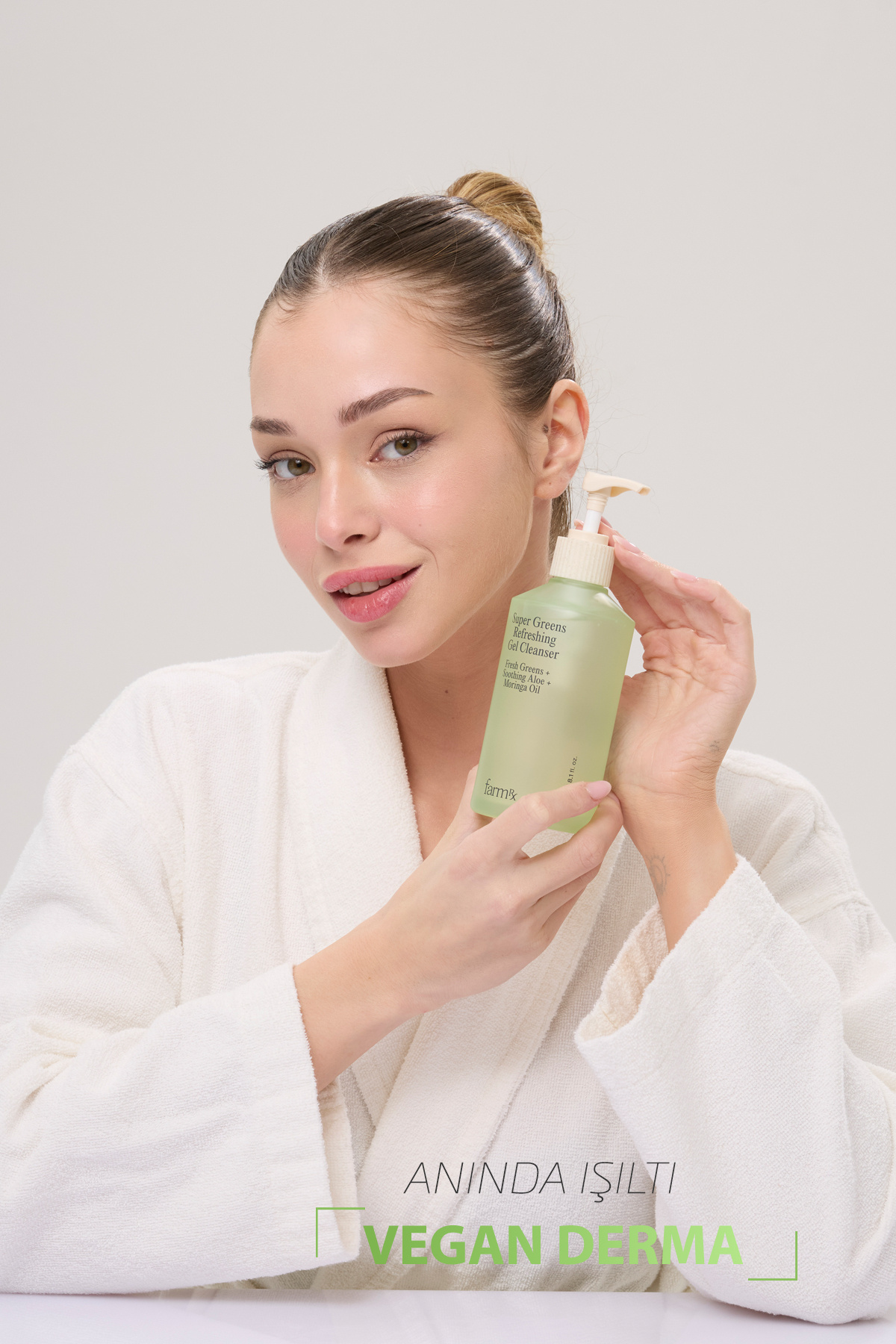 Super Green Vegan Arındırıcı ve Temizleyici Yüz Yıkama Jeli 240 ml — cleanser240 — تصویر 4 از 6