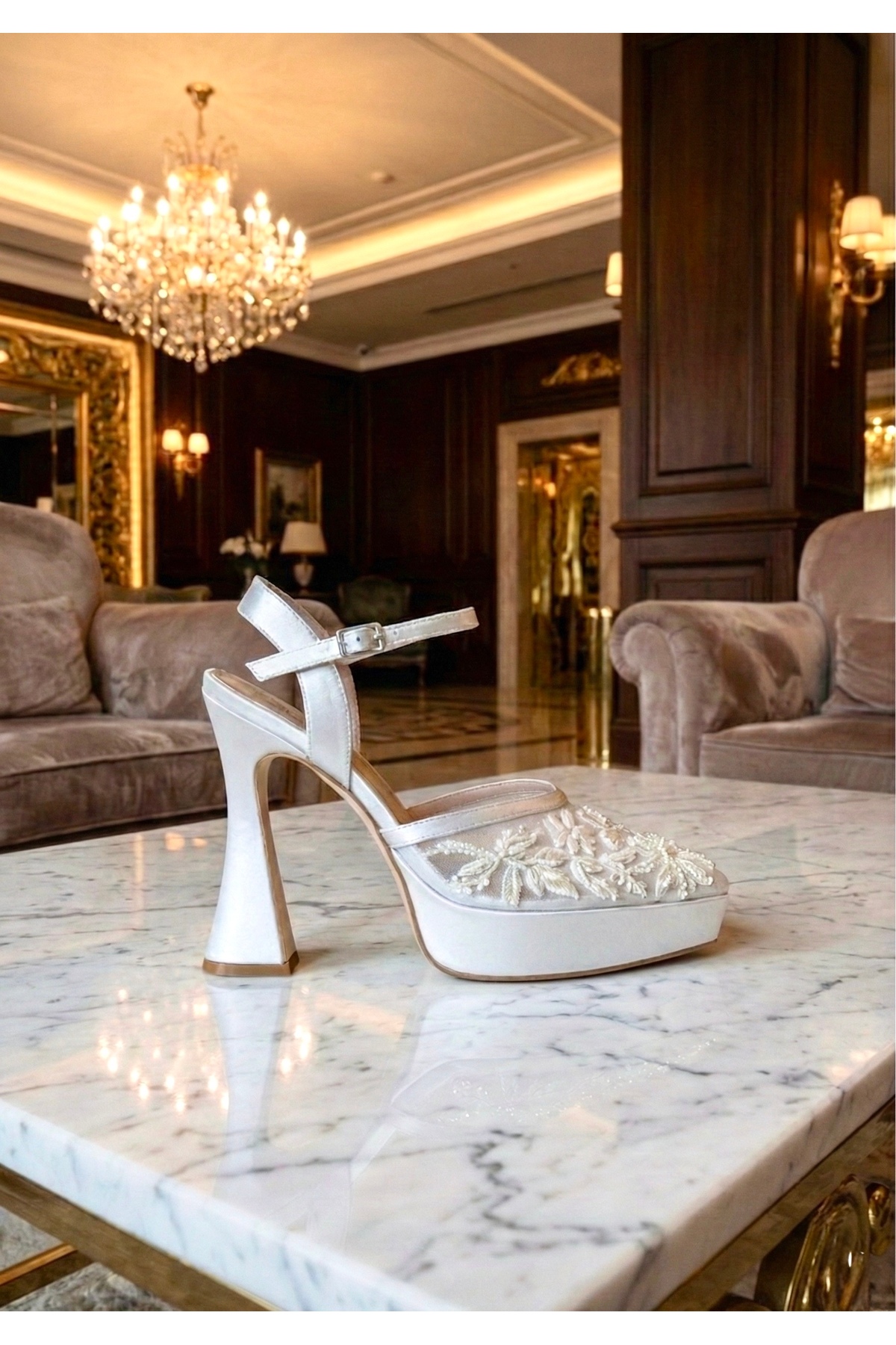 E&L Company  12cm Beyaz saten incili işleme transparan modeldir. Muazzam el işçiliği. - Görsel 2