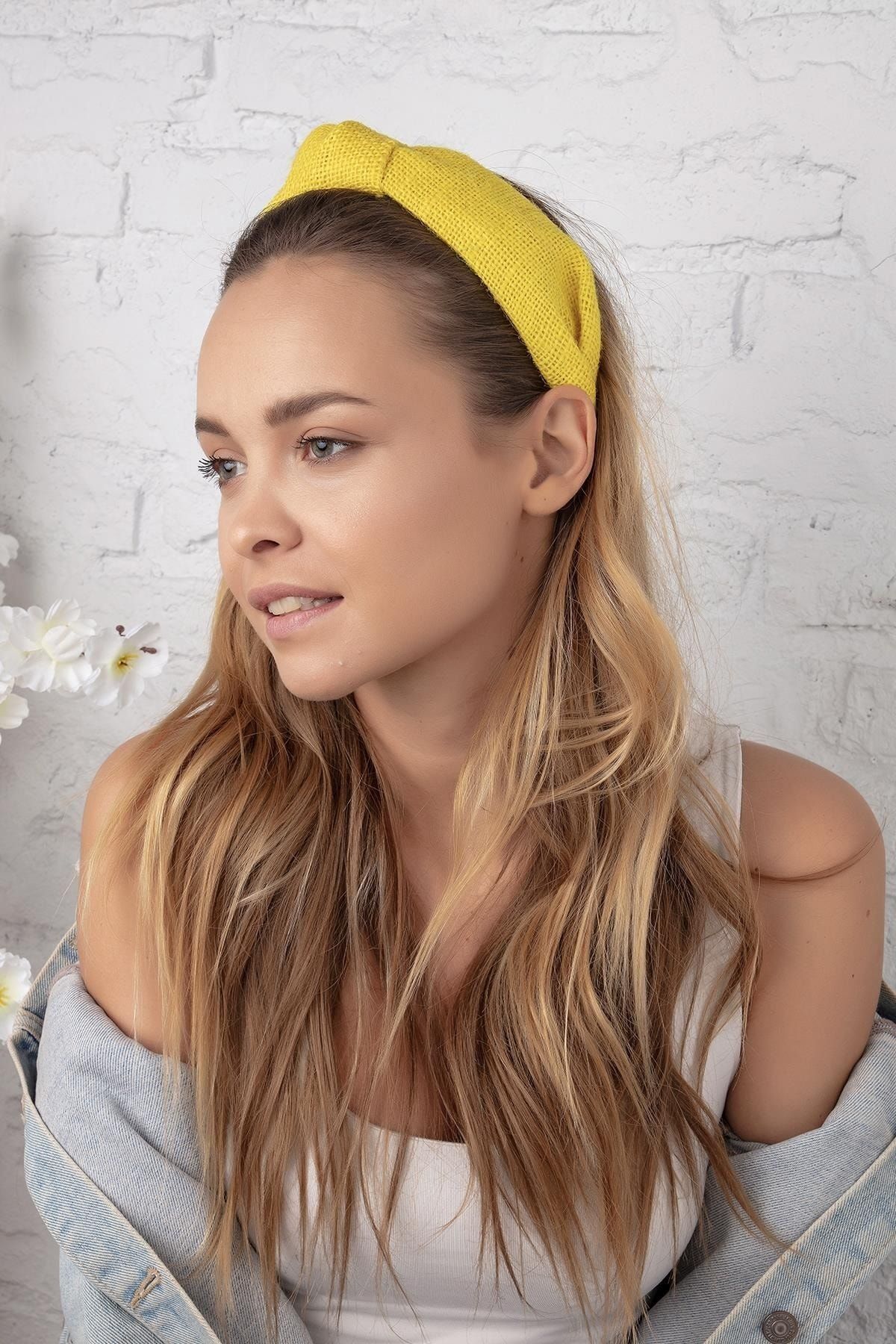 Yellow Color Knot Detail Wicker Crown