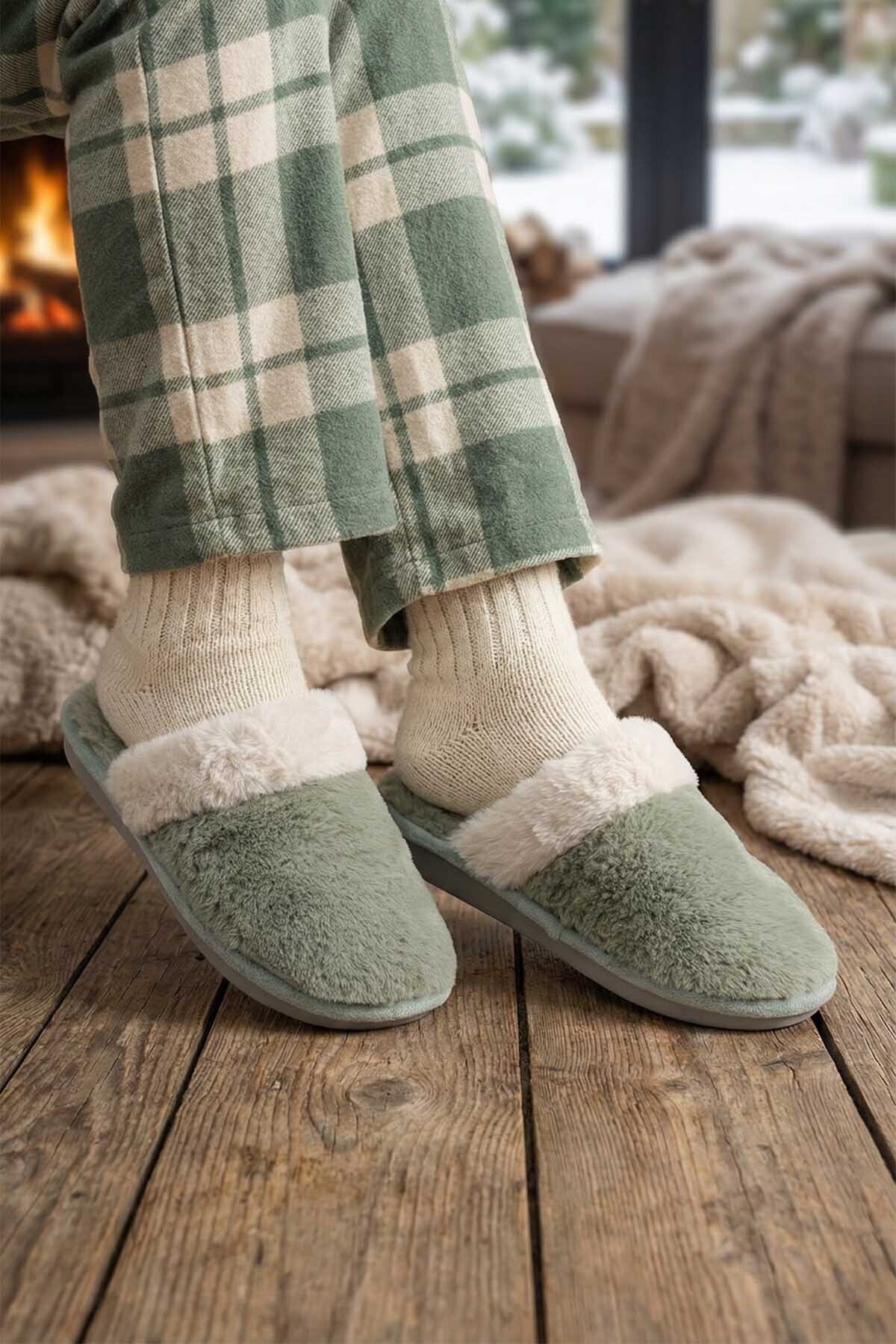 GEZER Kadın Kışlık Rahat Taban Ev Bahçe Peluşlu Terlik