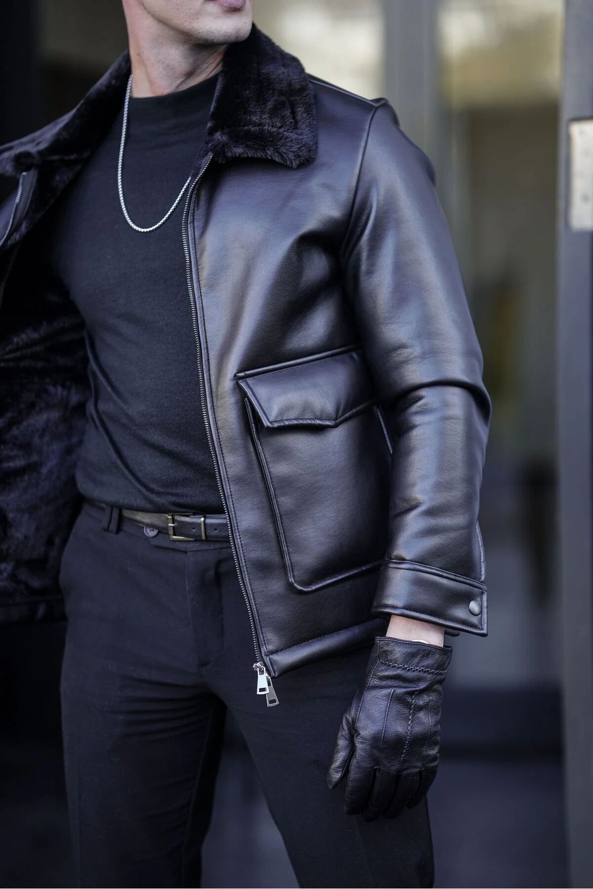 MODEFENDİ  Erkek Siyah Torba Cep Full Kürk Yaka Siyah Kürk Detaylı Deri Mont - Görsel 6