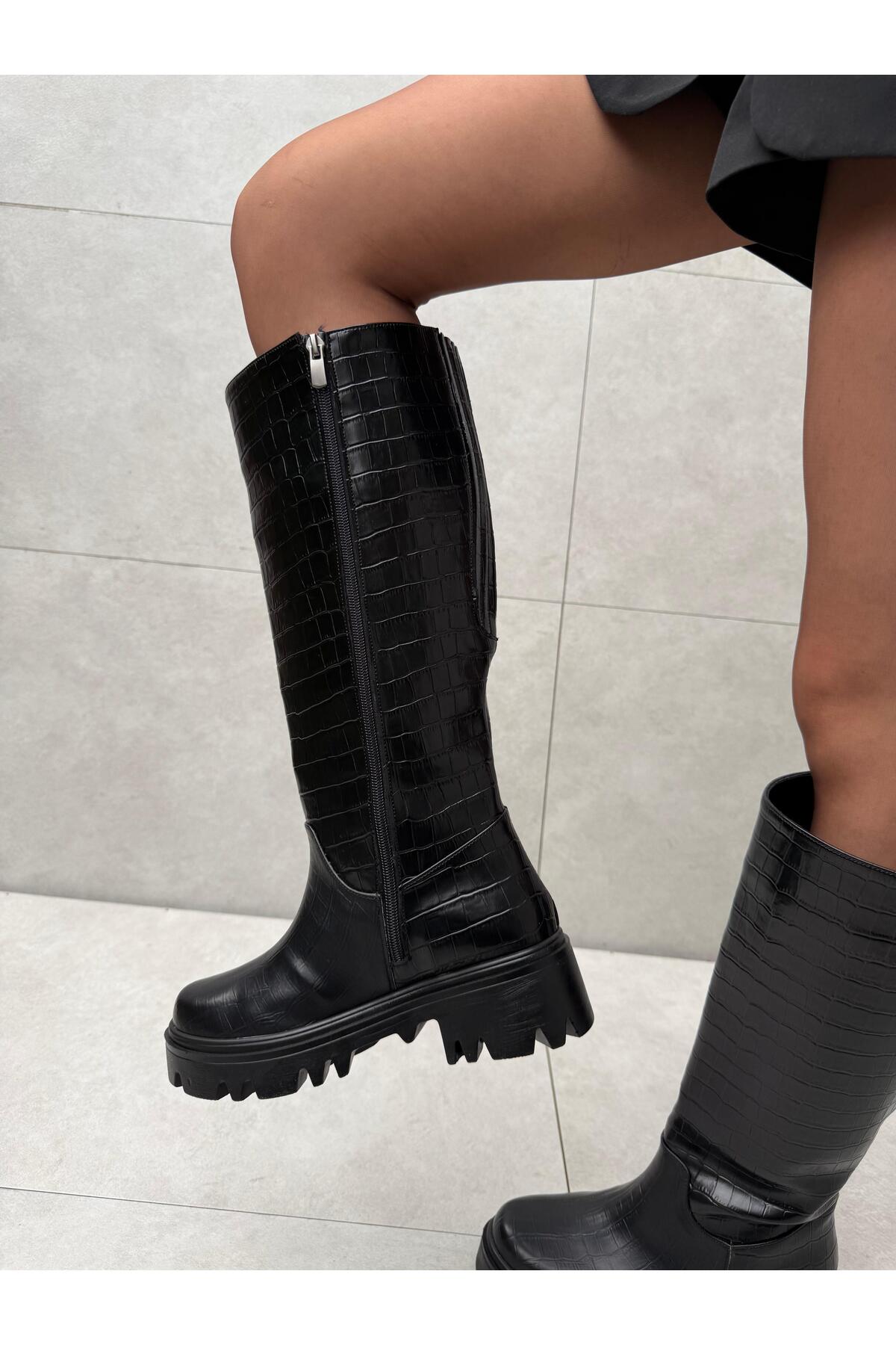 Set Black Croco Hidden Rubber Detailed Zippered Boots