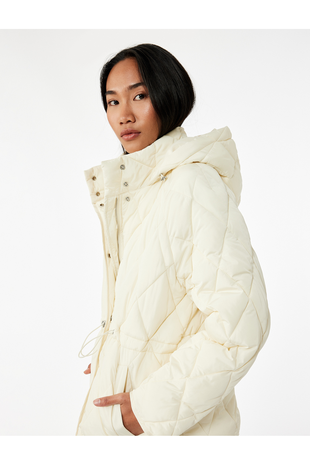 Koton Beli Bağcıklı Uzun Kollu Cepli Su İtici Kapüşonlu Kapitone Şişme Mont