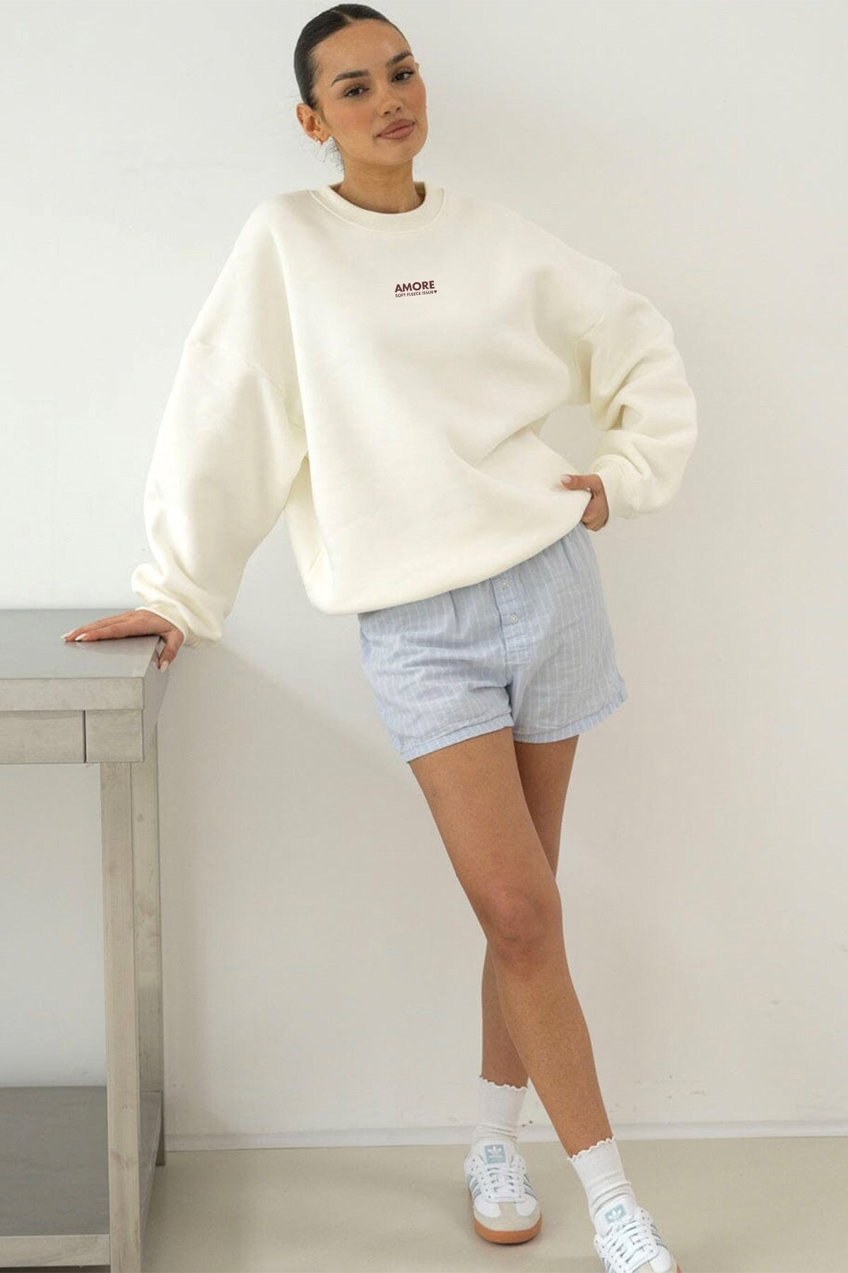 The Champ Clothing Kadın Oversize Sweatshirt AMORE Şardounlu Baskılı Beyaz, Bisiklet Yaka, 3 İplik Şardonlu görsel 4