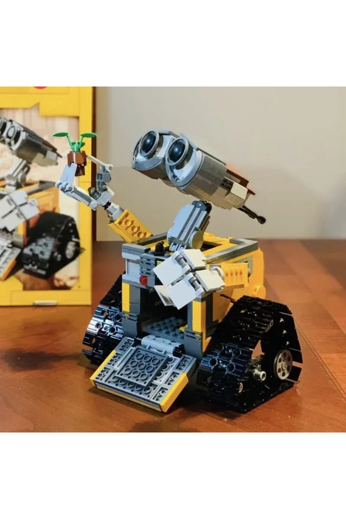 ۶۸۷ عدد بدون جعبه، ۶۸۷ عدد بلوک‌های ساختمانی ربات وا-والی، ربات مجموعه فیلم، سازگار با دکوراسیون خانگی