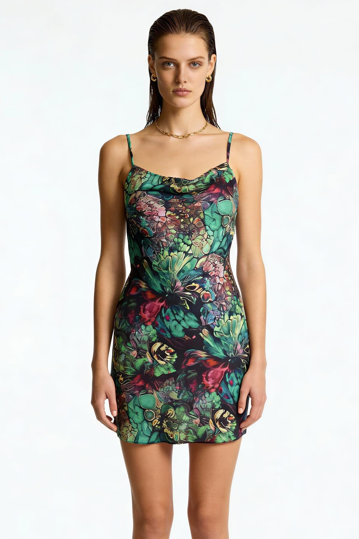 Feu De Elu Etincelle Alora Degaje Yaka Askılı Kısa Saten Gecelik