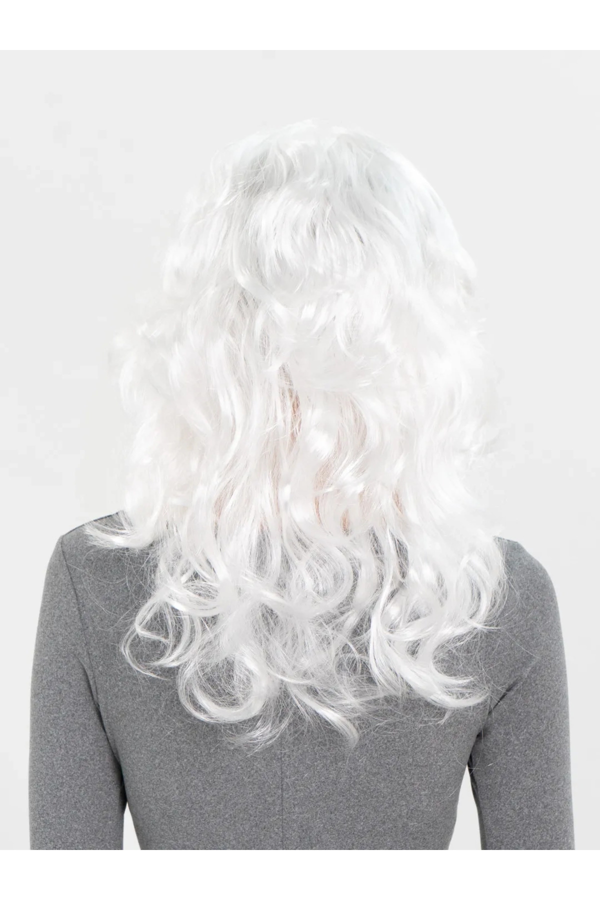 ویگ مجلسی بلند و موج‌دار سفید با فرنج