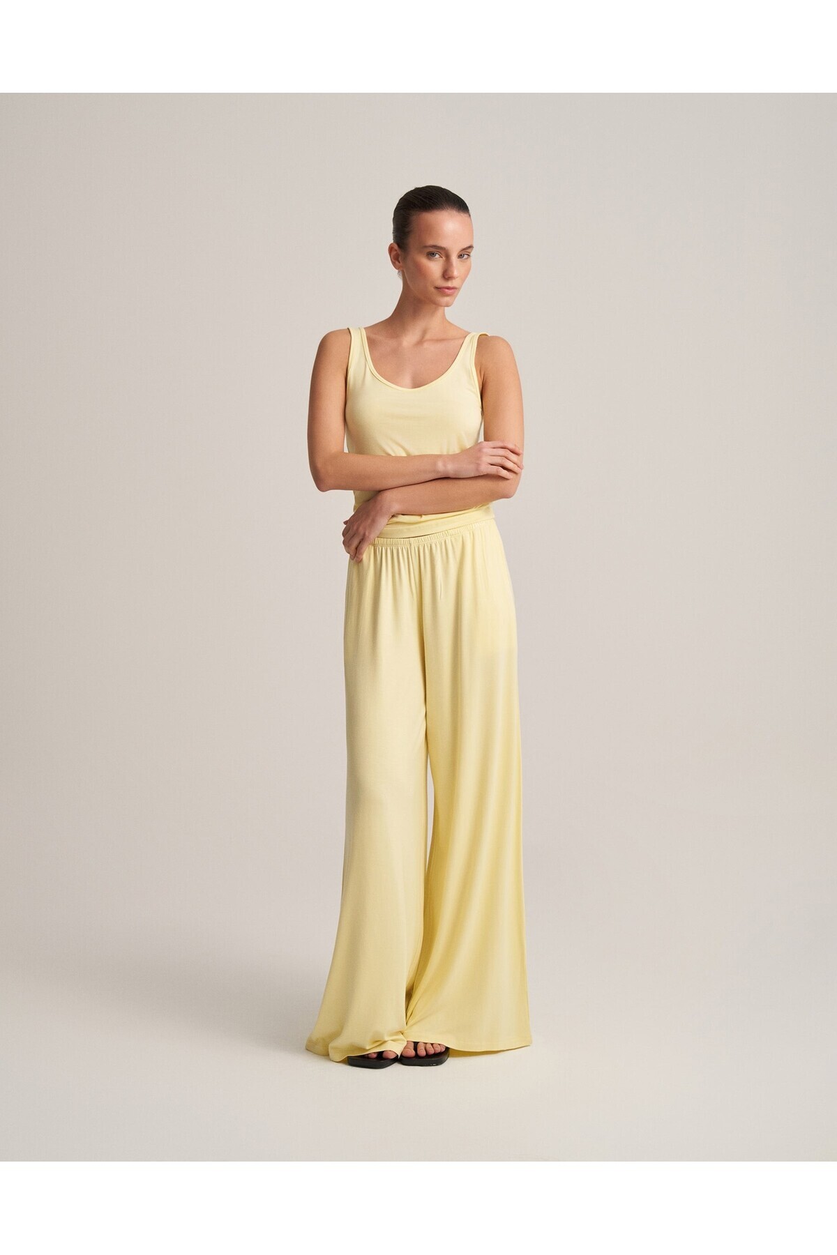 lessandromance Comfortable Drape Pants Butter Yellow