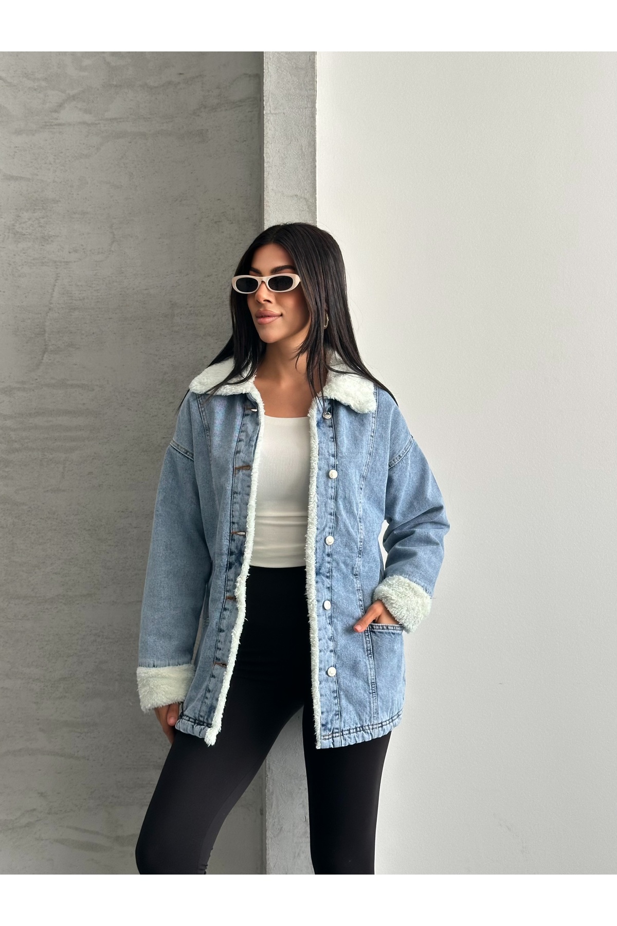 SOLİS MODA  Kadın Mavi Denim Detaylı Peluş Ceket Mont - Görsel 4