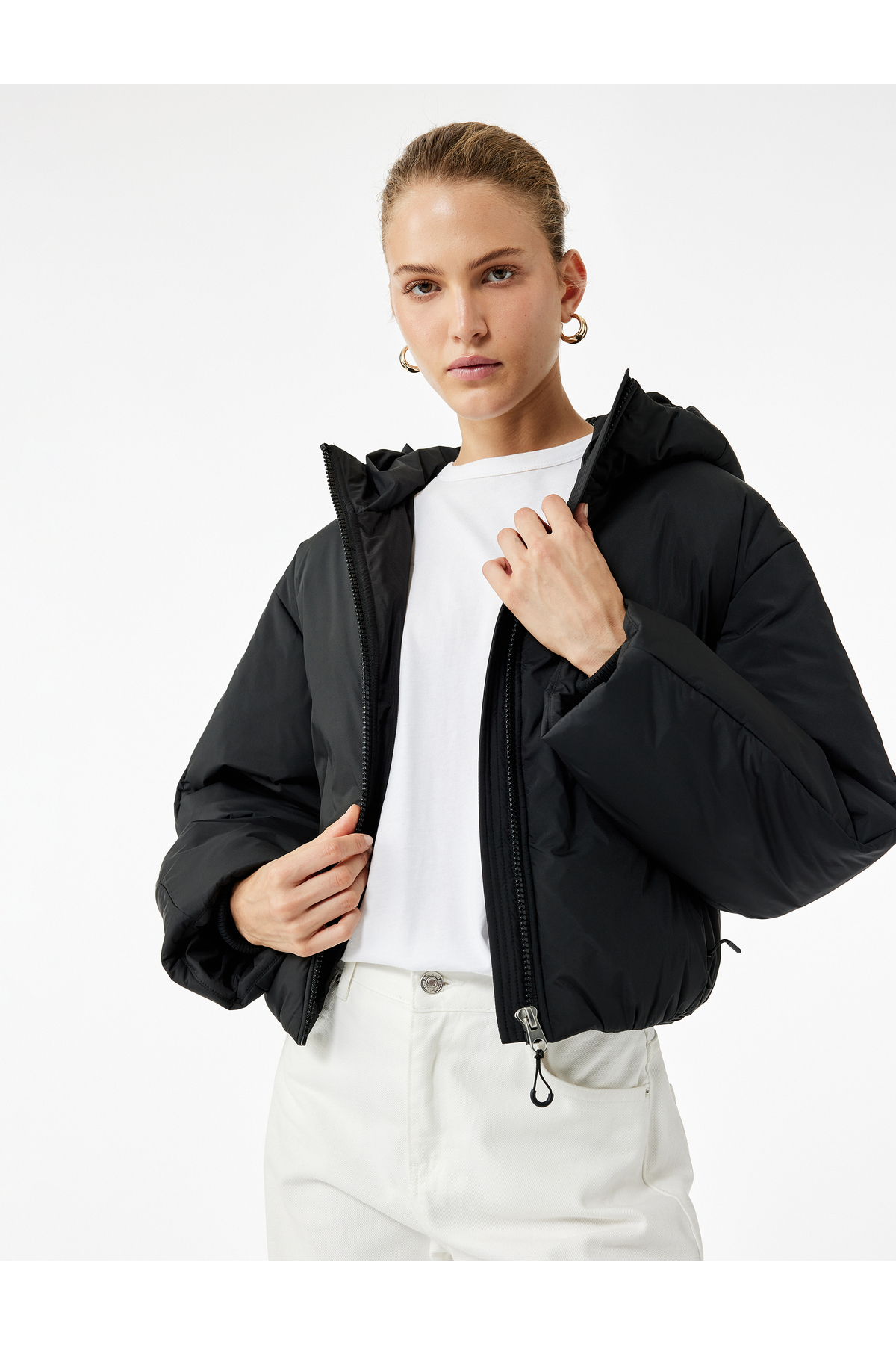 Koton  Fermuarlı Uzun Kollu Su İtici Kapüşonlu Crop Şişme Mont
