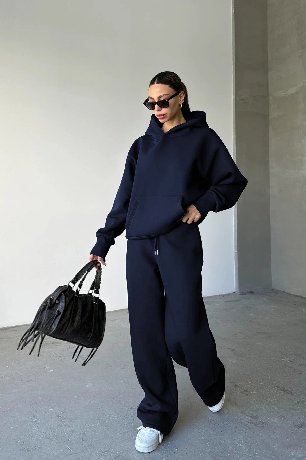 KADIN Baggy Unisex Rahat Ve Spor Kullanıma Uygun Basic Eşofman Takımı — سرمه‌ای BRNSFTK3 — تصویر 2 از 4
