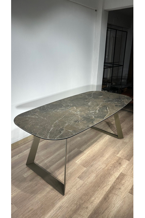 destra Seramik Yemek Masası Yanmaz Çizilmez Doğal Seramik Masa