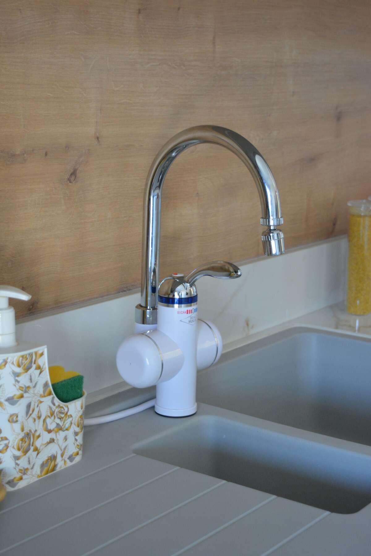 Sıcak Musluk Elektrikli Ani Su Isıtıcı Termal Şofben Musluk Lavaboya Monteli Asg-1B - Oynar Başlık