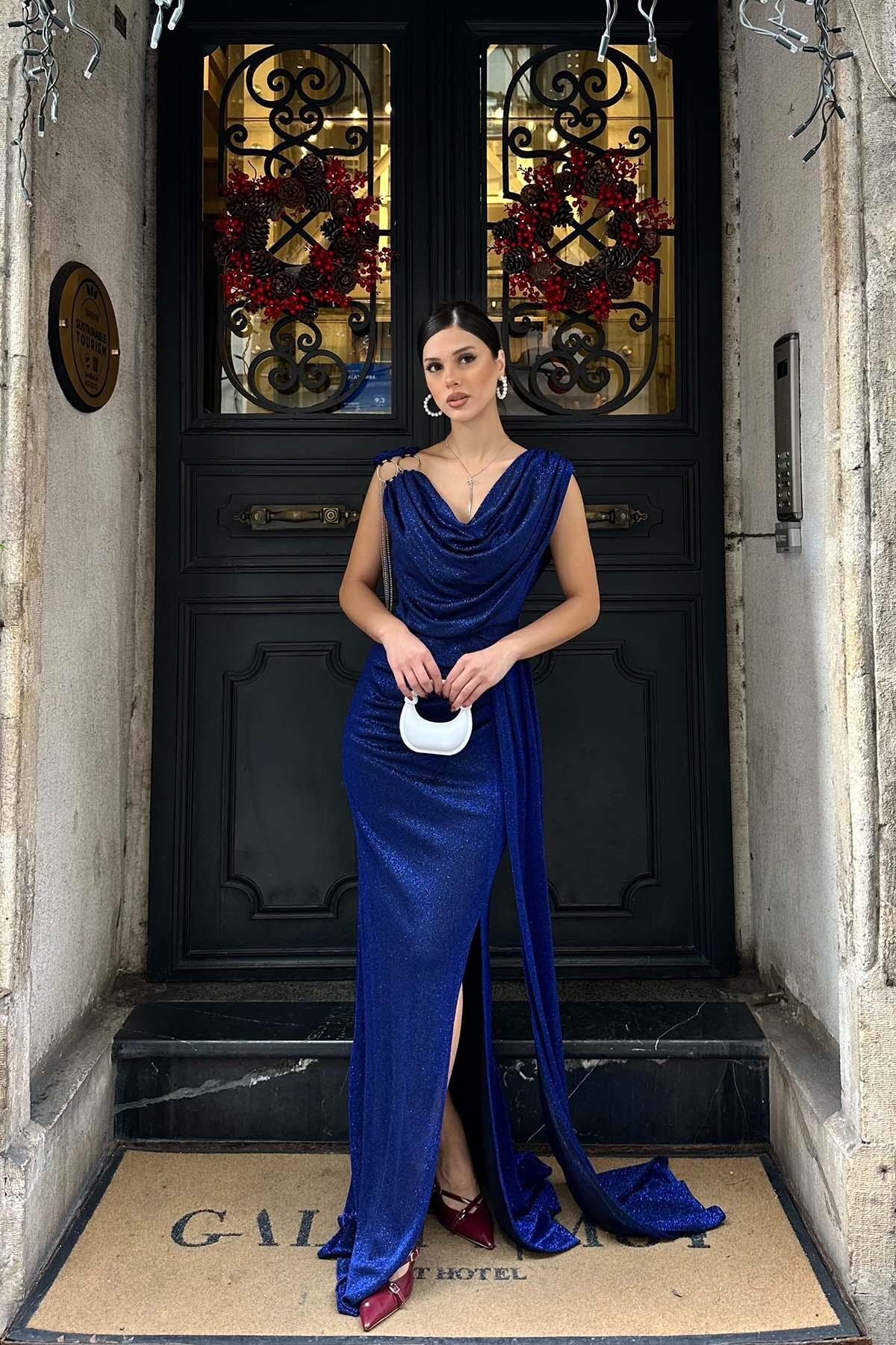 Women's Saxe Blue Shoulder Detailed Long Evening Dress | Stylish Invitation & Evening Dress MLB112