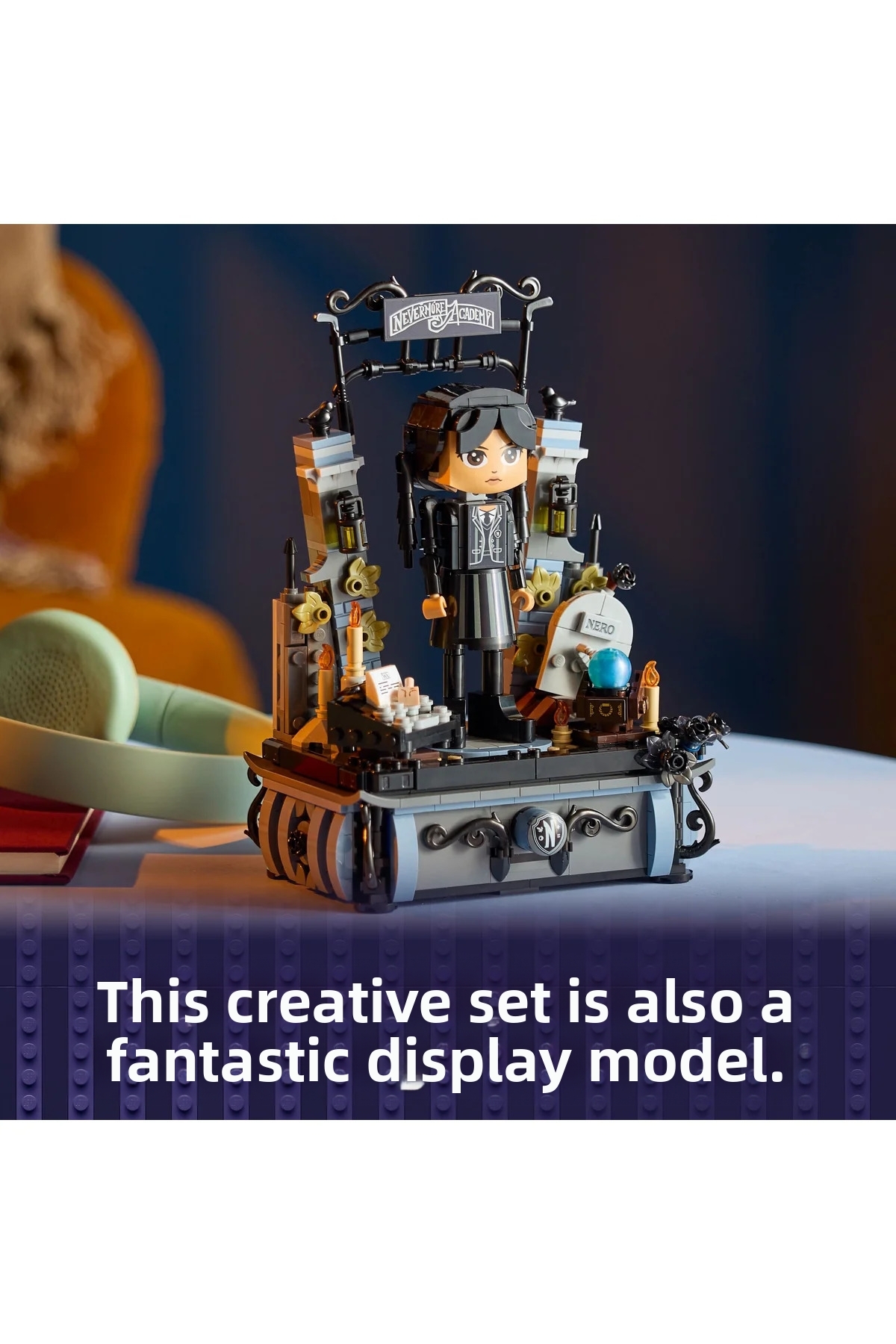 ® چهارشنبه: فیگور Wednesday Addams شماره ۷۶۷۸۰ – ست ساختنی خلاقانه اسباببازی برای کودکان ۱۰+ (۷۰۲P)