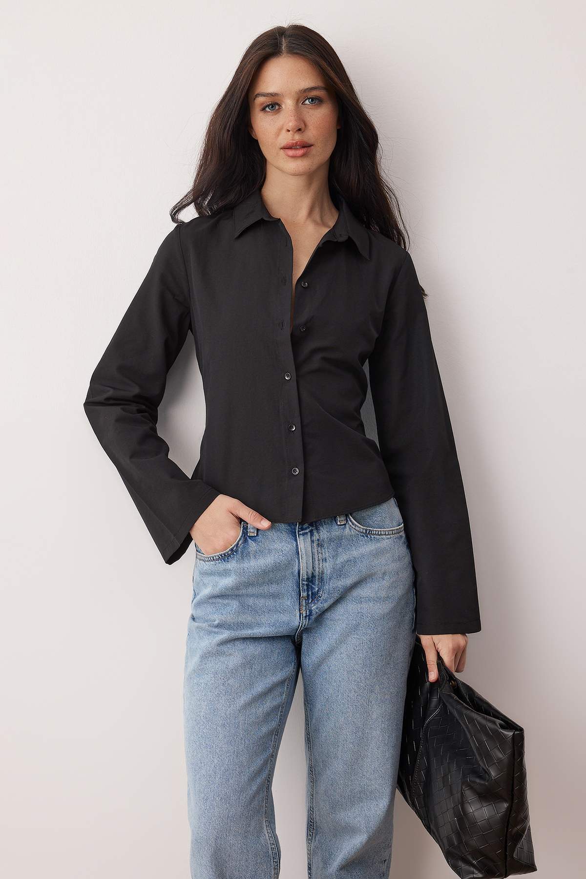 Trendyolmilla  Siyah Korse Detaylı Bele Oturan Gömlek TWOAW26GO00055 - Görsel 2