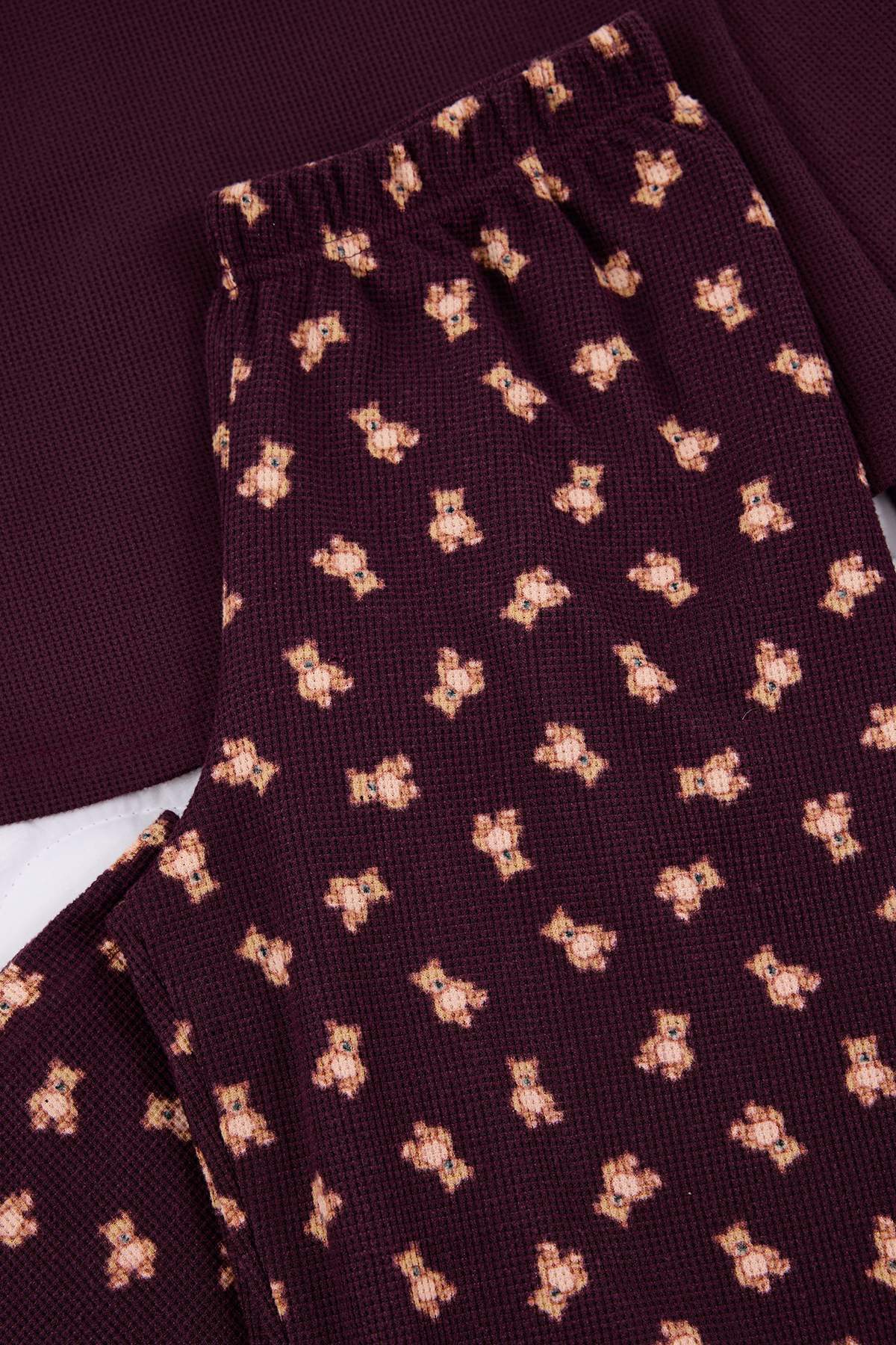 Trendyolmilla  Kahverengi Ayıcıklı Yumuşak Kışlık Waffle Örme Pijama Takımı THMAW26PT00187 - Görsel 6