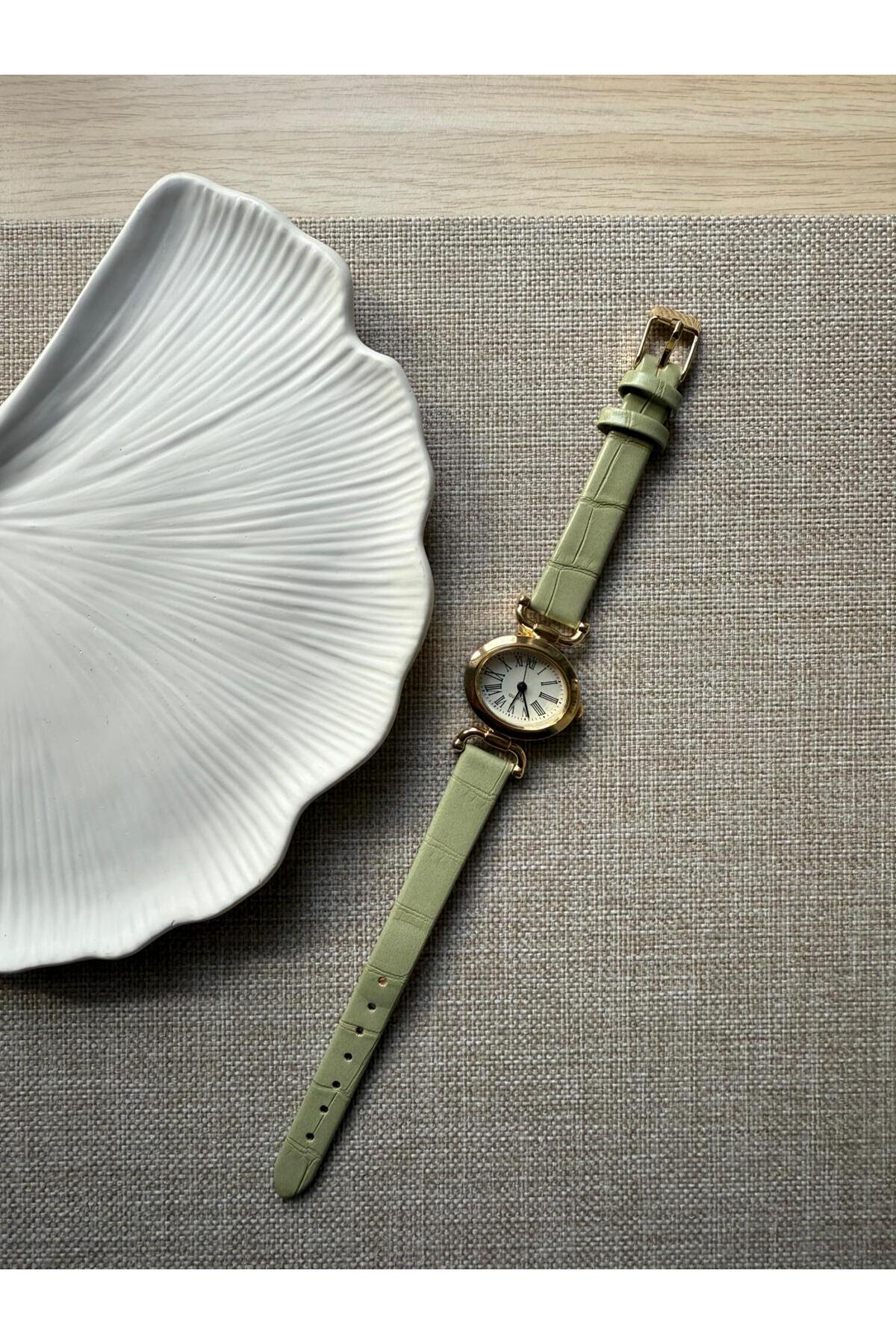 QUARTZ  Retro Minimal Vintage Çağla Yeşili Renk Kroko Desenli Kordon Kadın Kol Saati Kelebek Model - Görsel 4