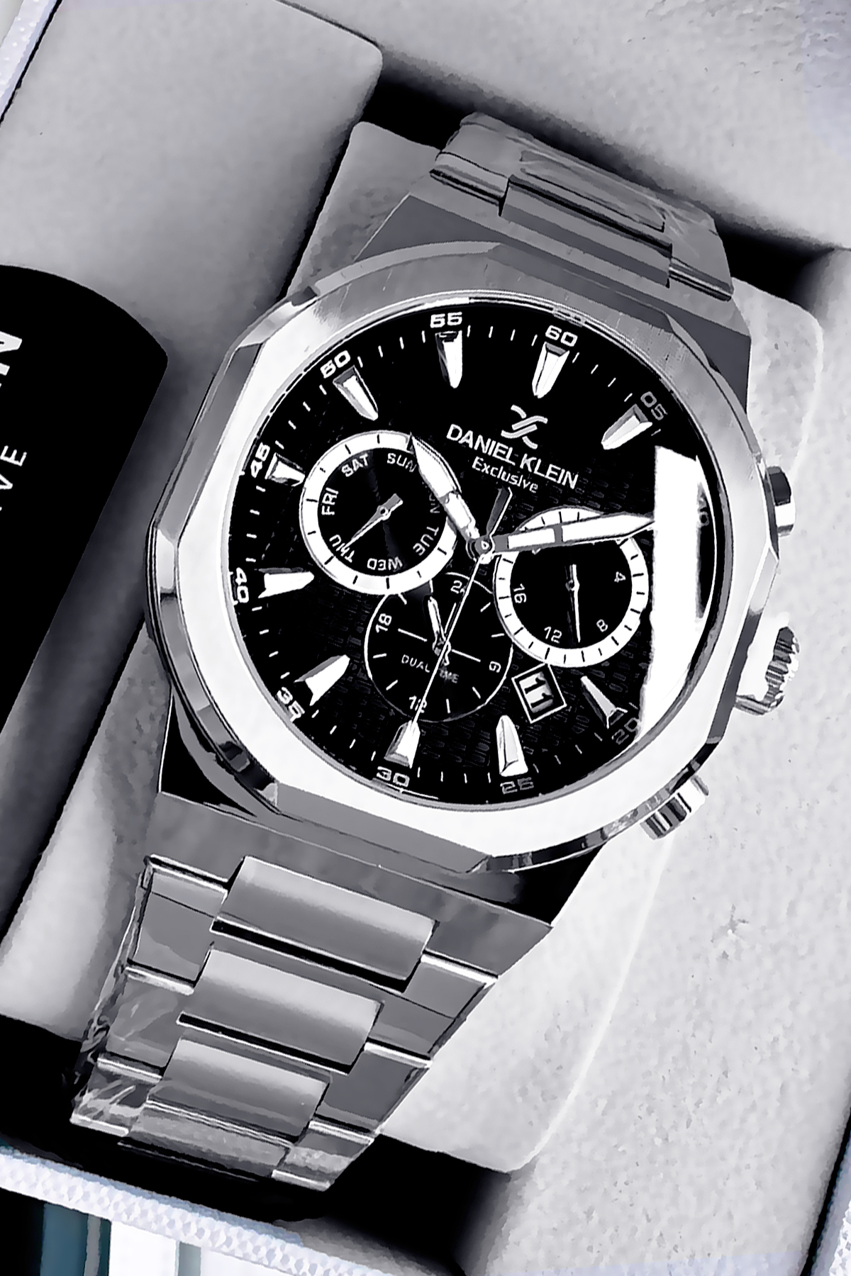 ساعت مچی مردانه انحصاری، ضدآب تا ۳ اتمسفر، بند فولادی، رنگ نقره‌ای، مدل dke2005C5