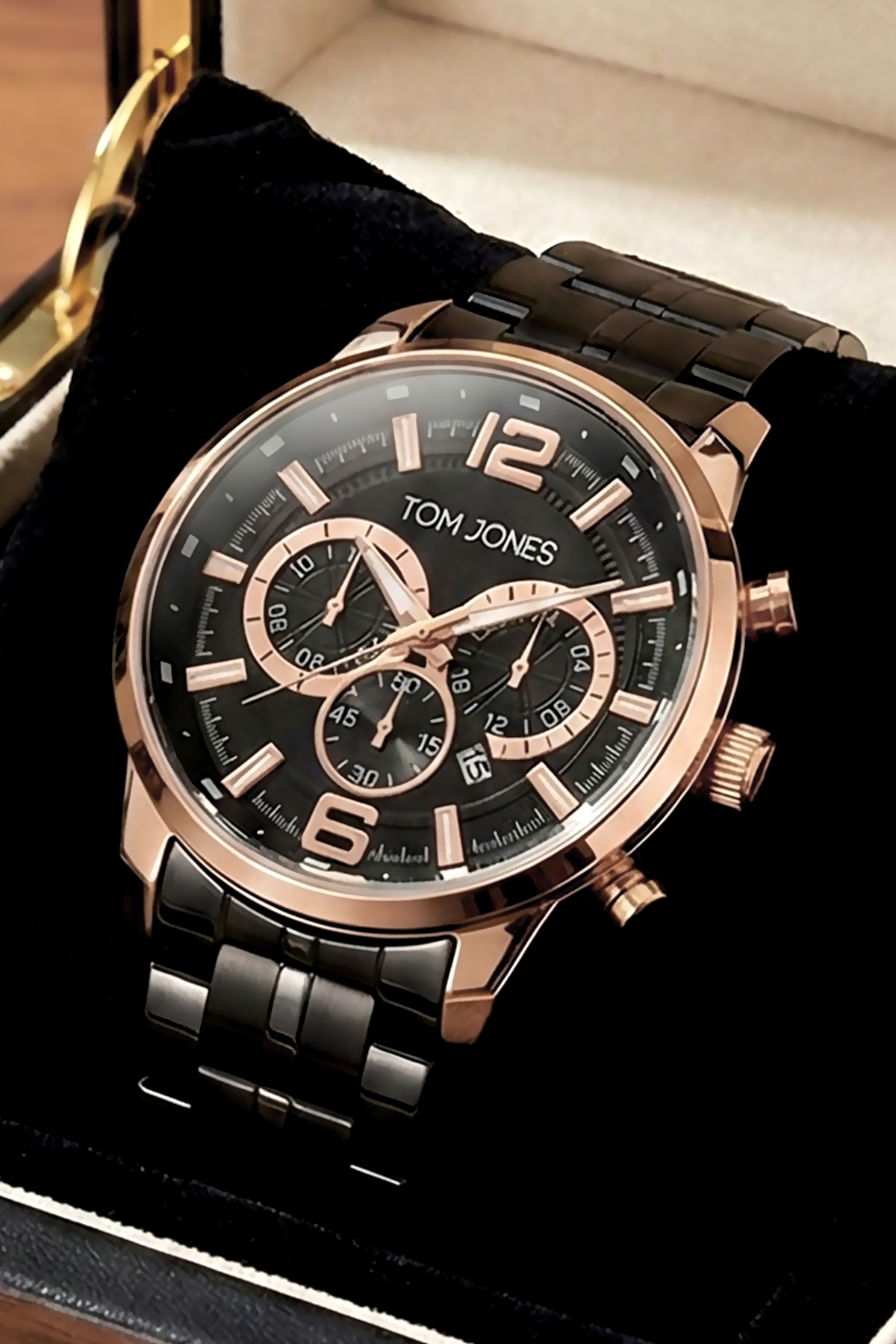 Men Wrist Watch 3 Atm Waterproof Black Color Steel Band Cbk402