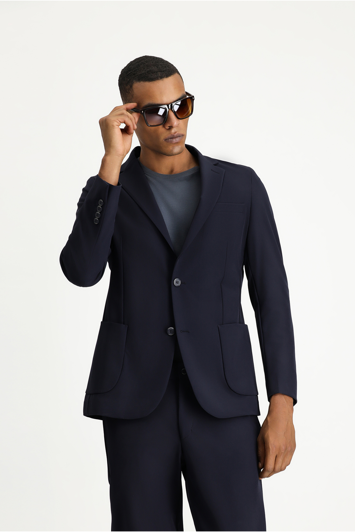 Kiğılı  Düz Takım Elbise - Görsel 5