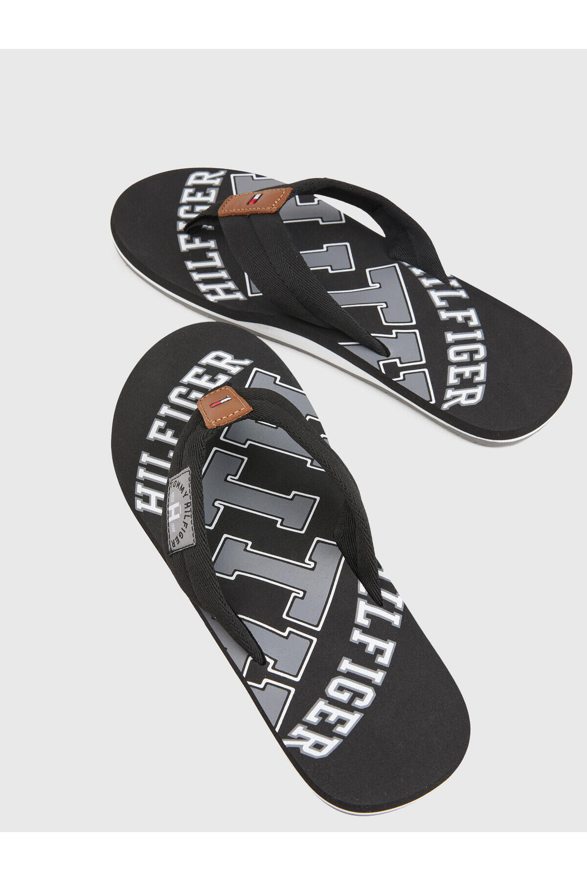 تامی هیلفیگر دمپایی مردانه مشکی ESSENTIAL TH BEACH S