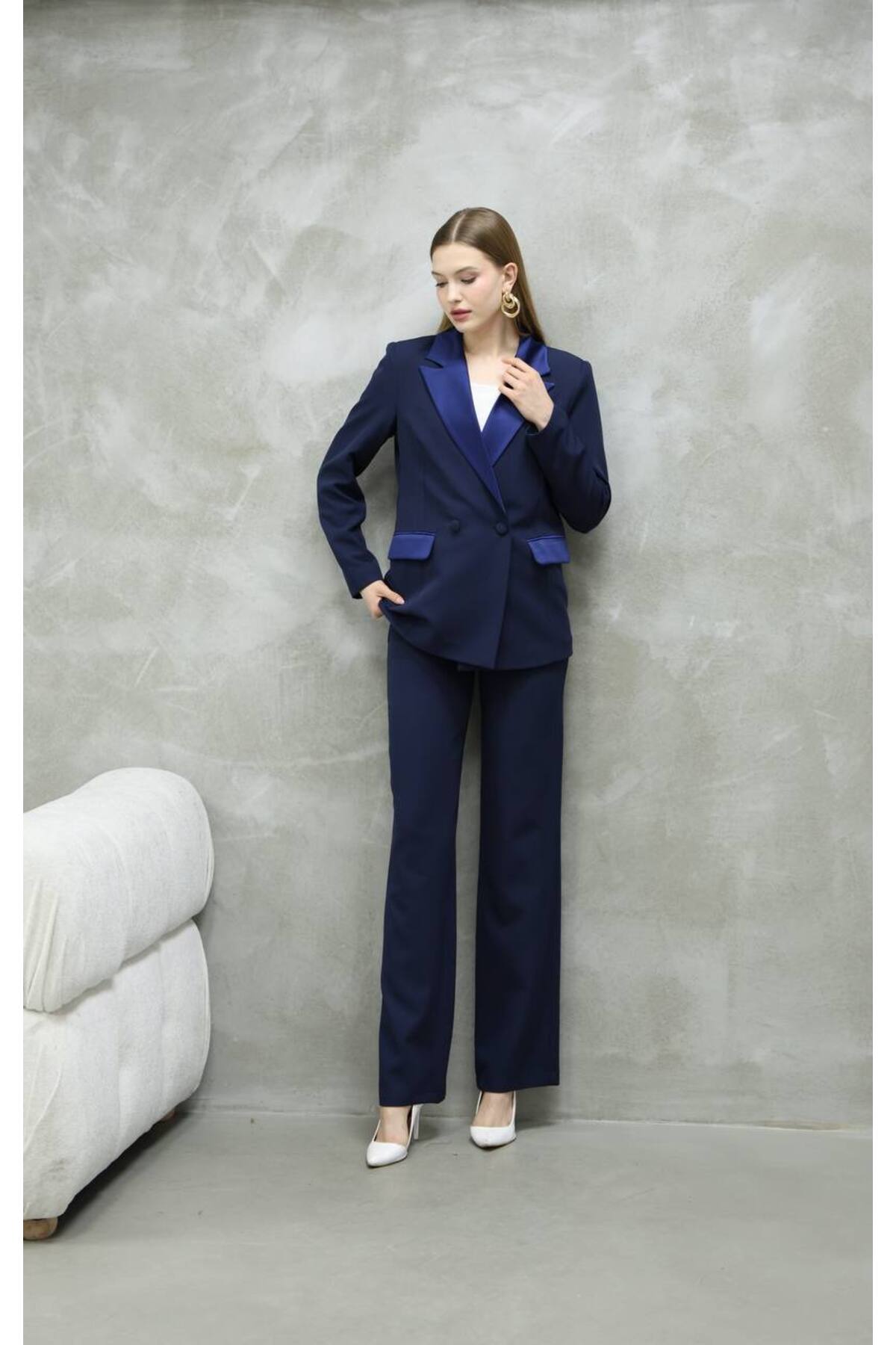 Women's Navy Blue Satin Detail Blazer and Trousers Suit - Görsel 3