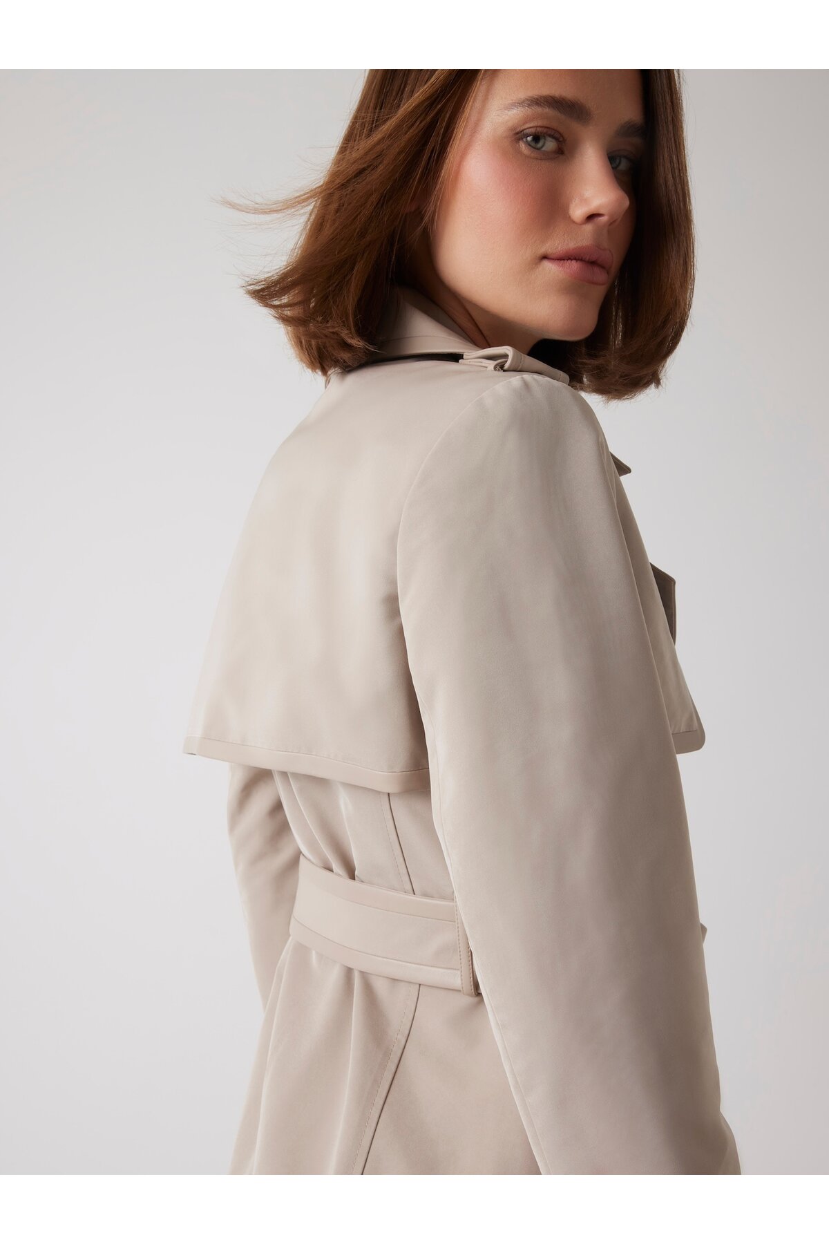 Guess Jenny Kadın Trençkot görsel 3