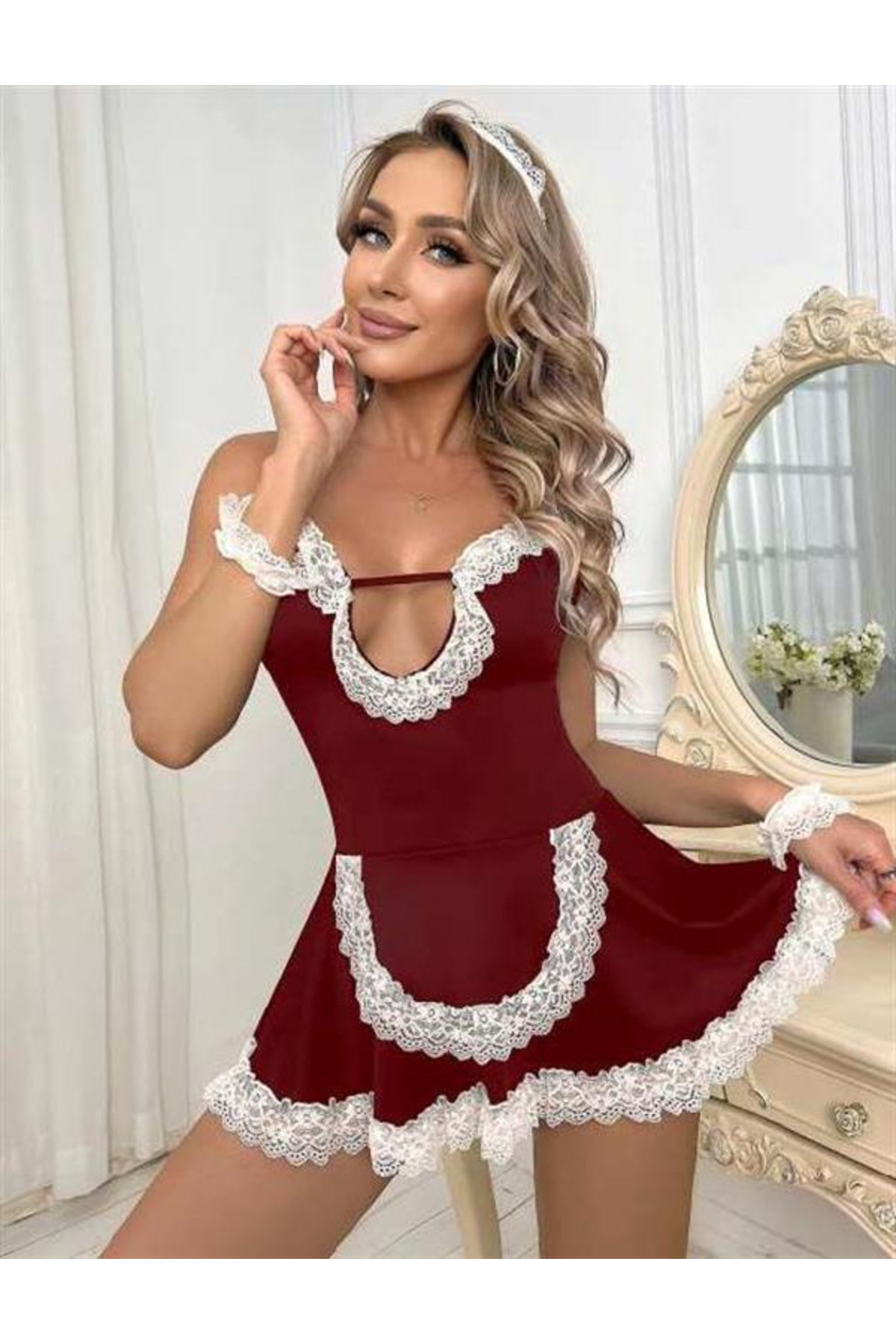 Aria's Closet Arias Closet Bordo Beyaz Aksesuarlı Dantelli Fantezi Hizmetçi Kostümü