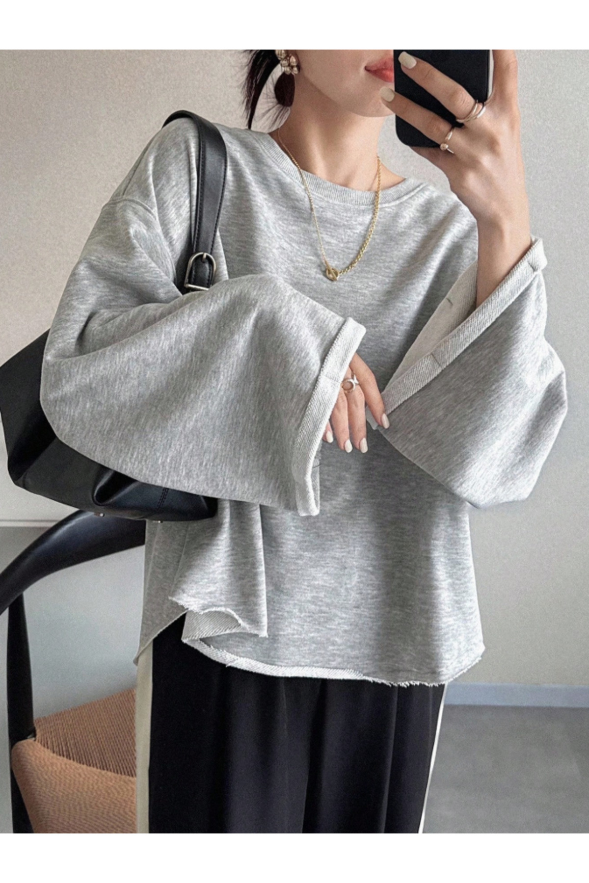 Tarz Cool  Oversize Kesim Bisiklet Yaka Uzun Kollu Sweatshirt