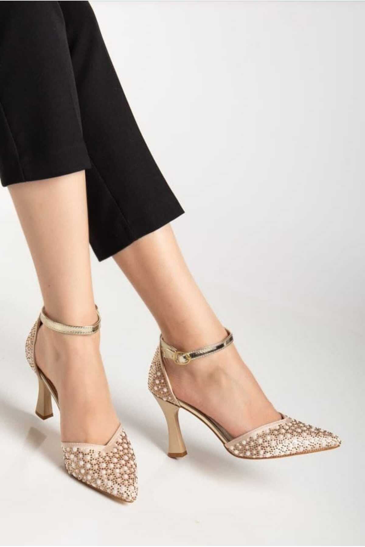 Rodi Top Gemstone Black Satin Material Heeled Women's Shoes