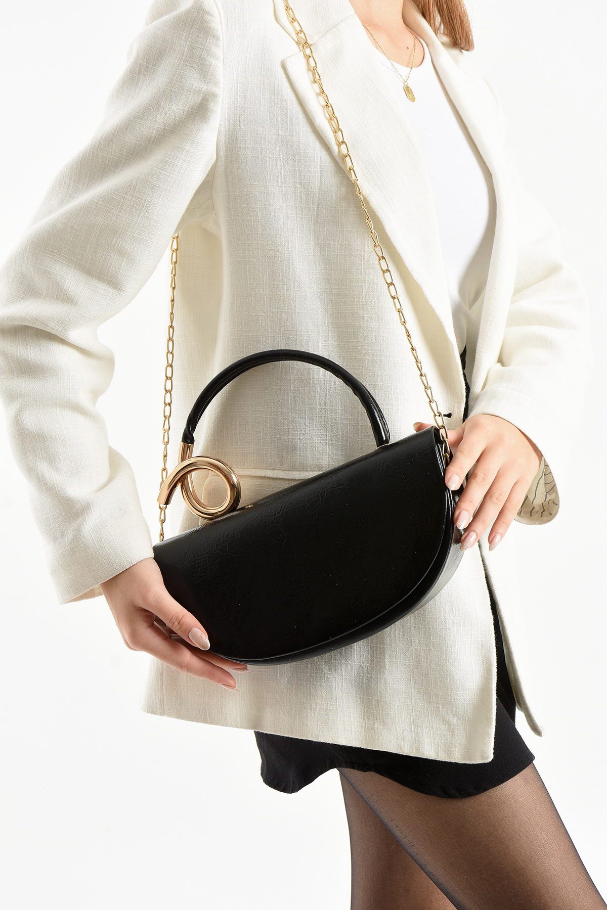 JEEPERS MODEL WOMEN 'S HAND AND SHOULDER BAG WITH BLACK BUCKLE