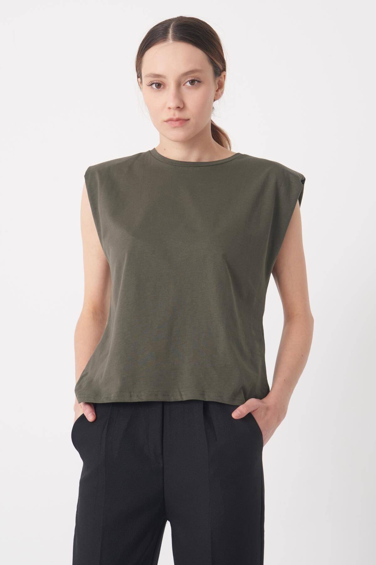 Addax Kadin Acik Bej Vatkali Tisort P18802 F5 Adx 0000022431 Trendyol