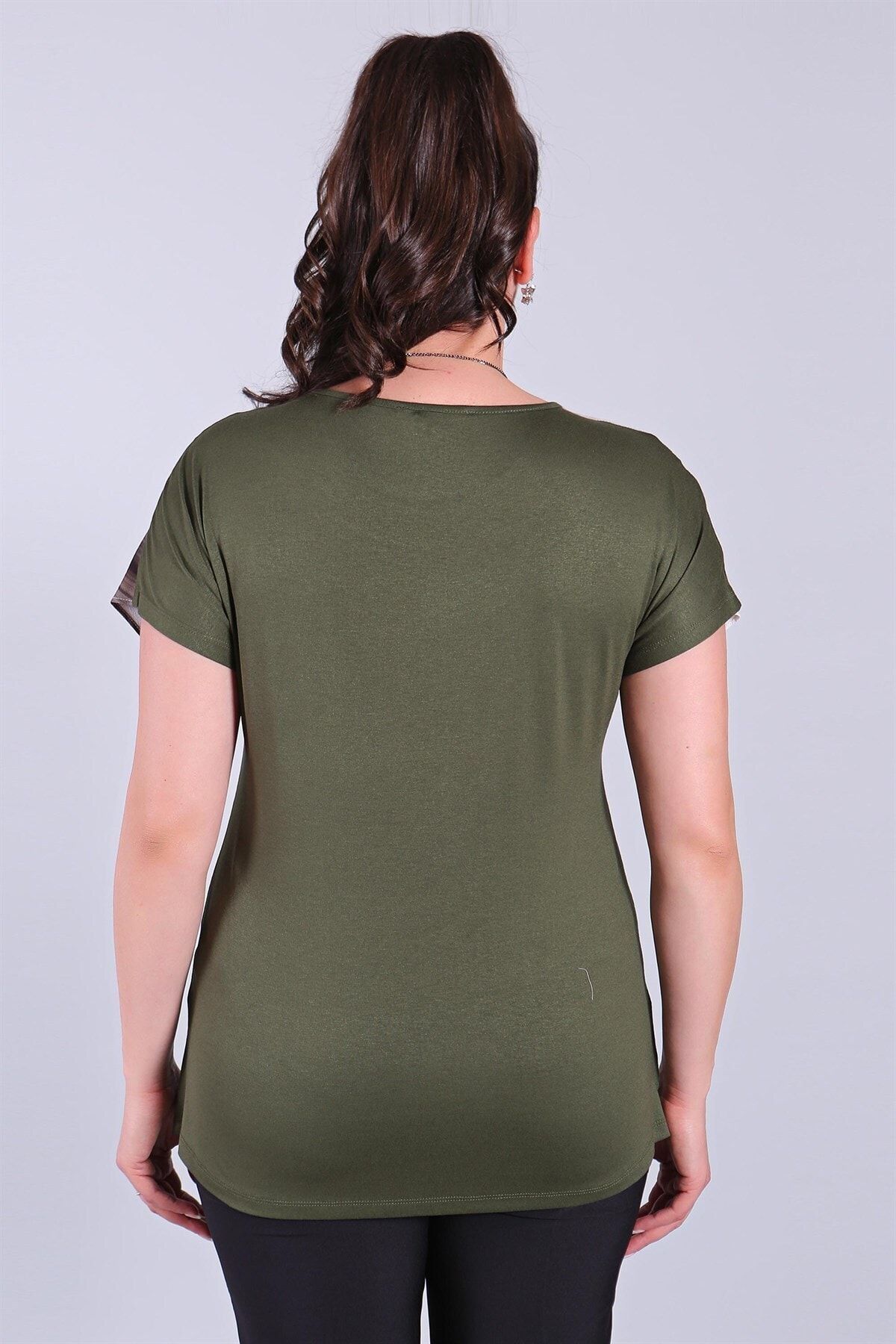 SERTUĞ-Μπλούζα με χακί Wave Pattern με χαμηλό μανίκι Plus Size 3