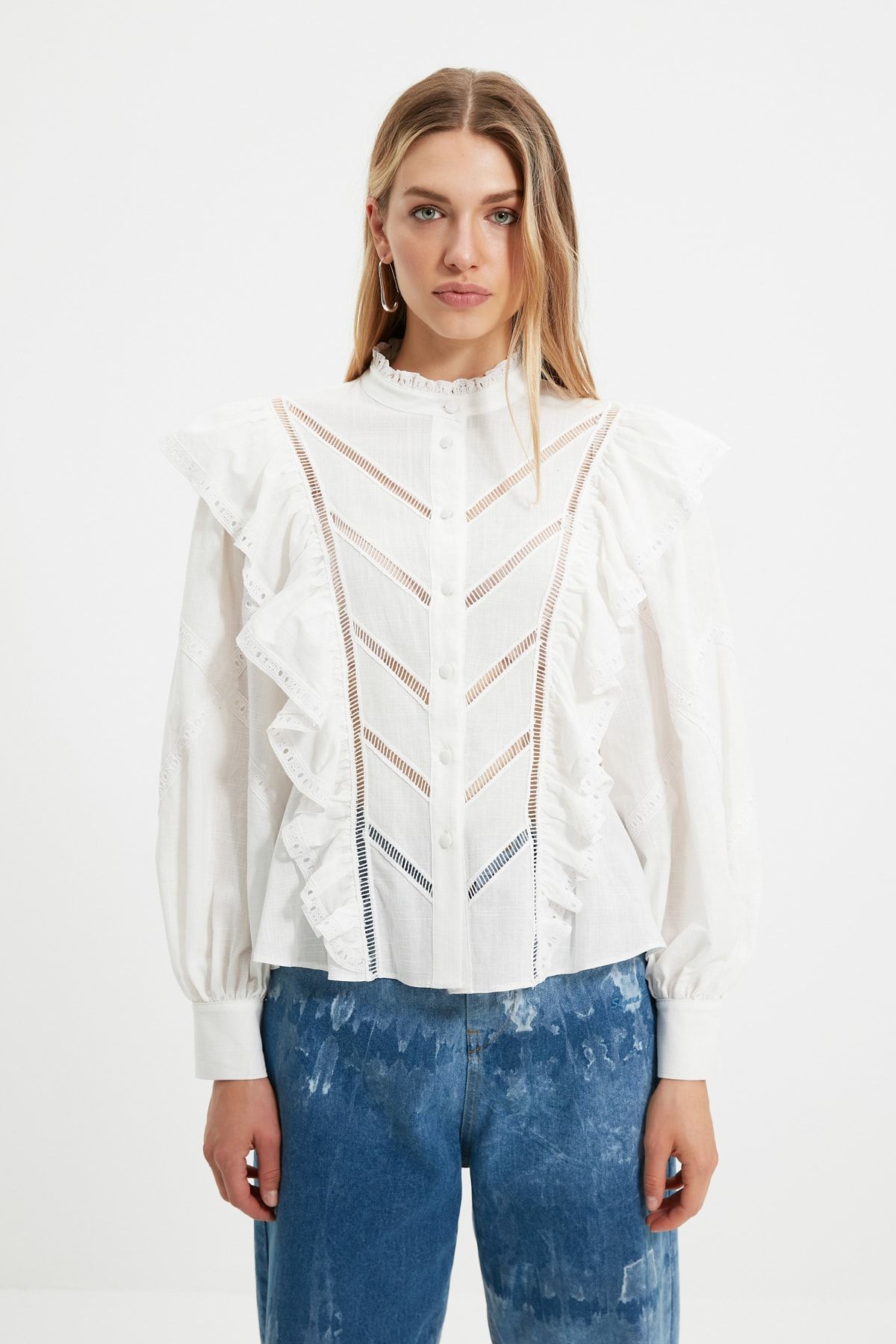 Trendyol Collection-Gewebtes Hemd Ecru mit Accessoires - TPRAW22GO1089 2