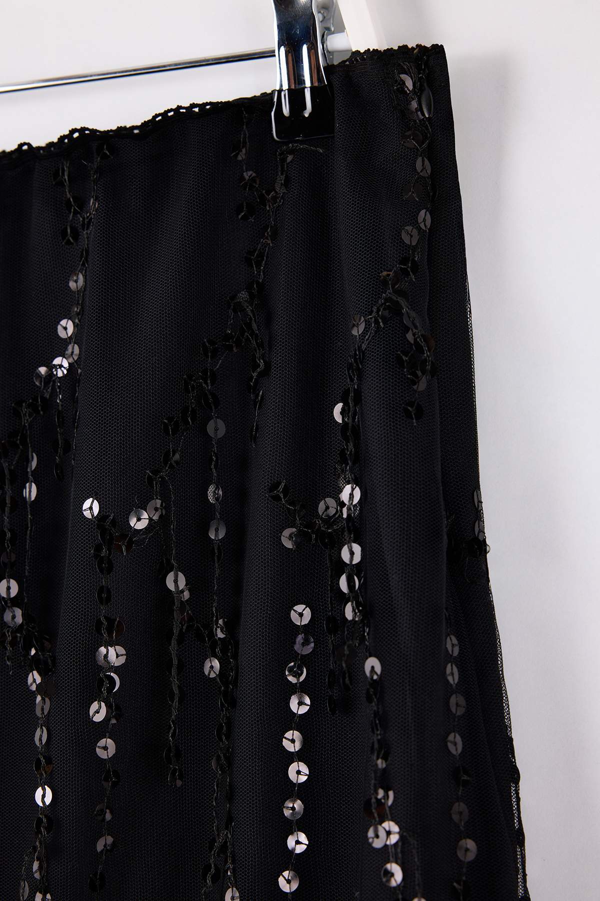 Trendyolmilla  Siyah Dokuma Party Midi Büyük Beden Etek TBBAW26AZ00062 - Görsel 8