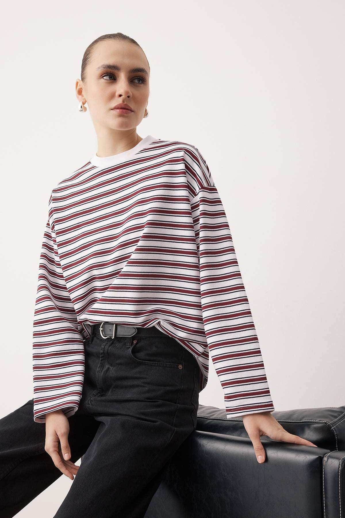 Trendyol Collection Mehrfarbig gestreiftes Oversize-/Weitschnitt-Sweatshirt m...