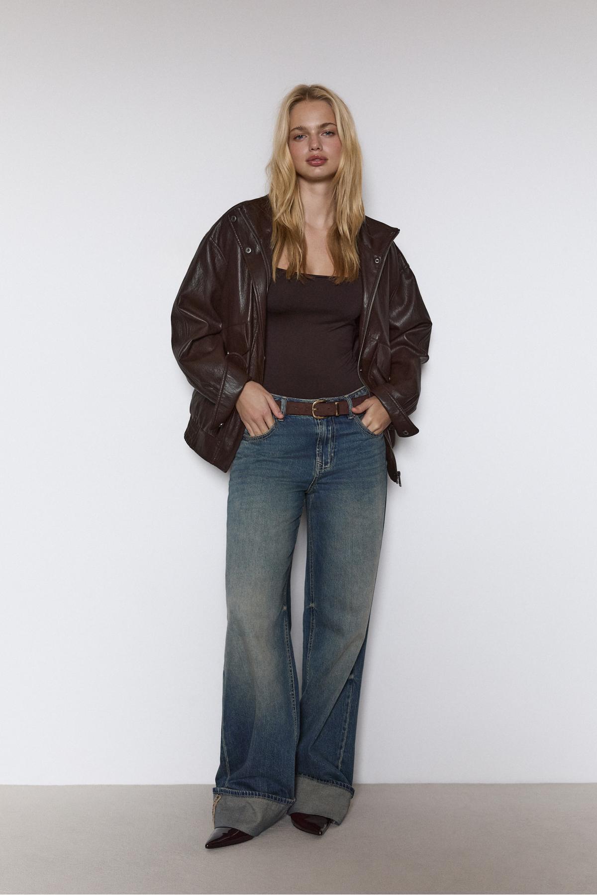 Stradivarius Kare yaka poliamid body