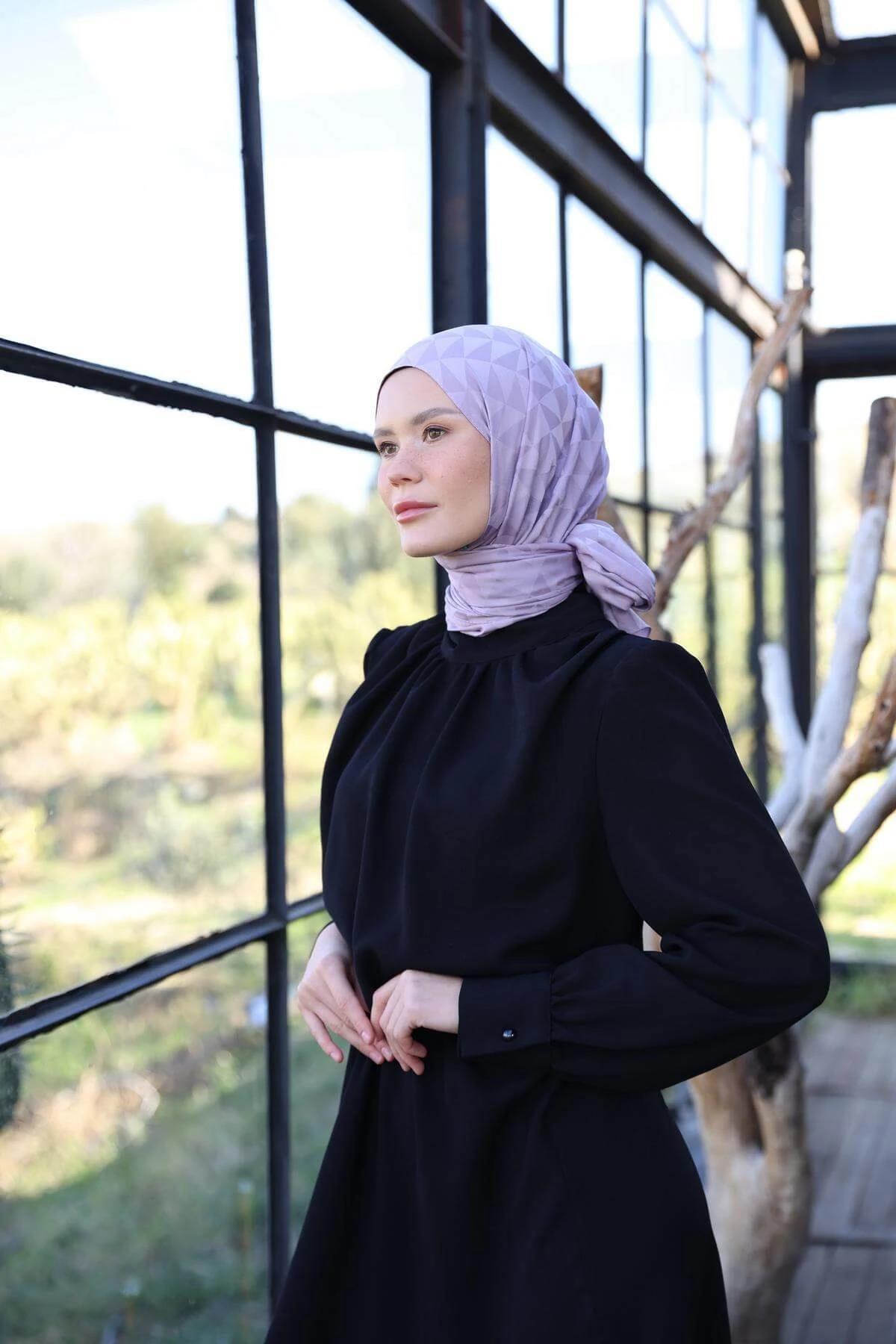 Triangle Pattern Silky Jacquard Shawl Hyacinth9005-27