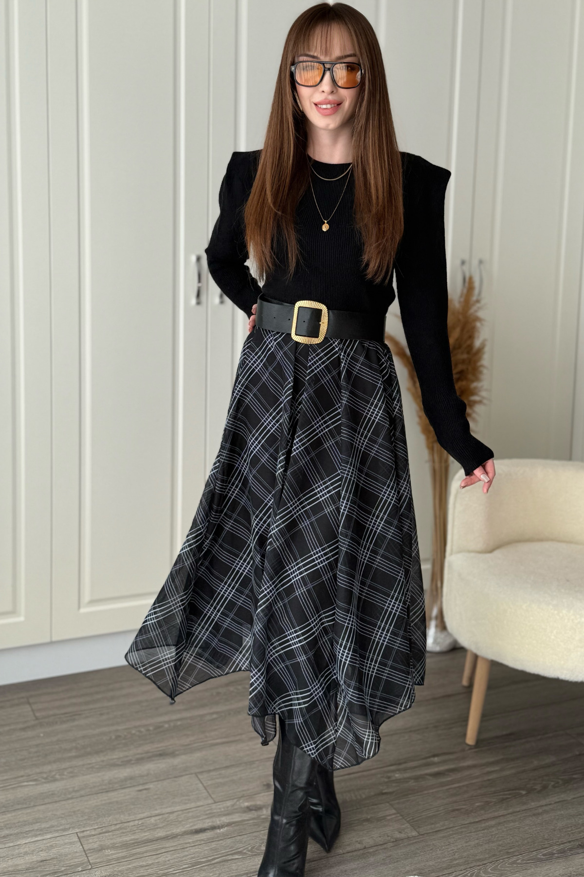 Dilay Gökoğlu Butik  Ekose Asimetrik Şifon Zarif Midi Siyah Etek - Görsel 4