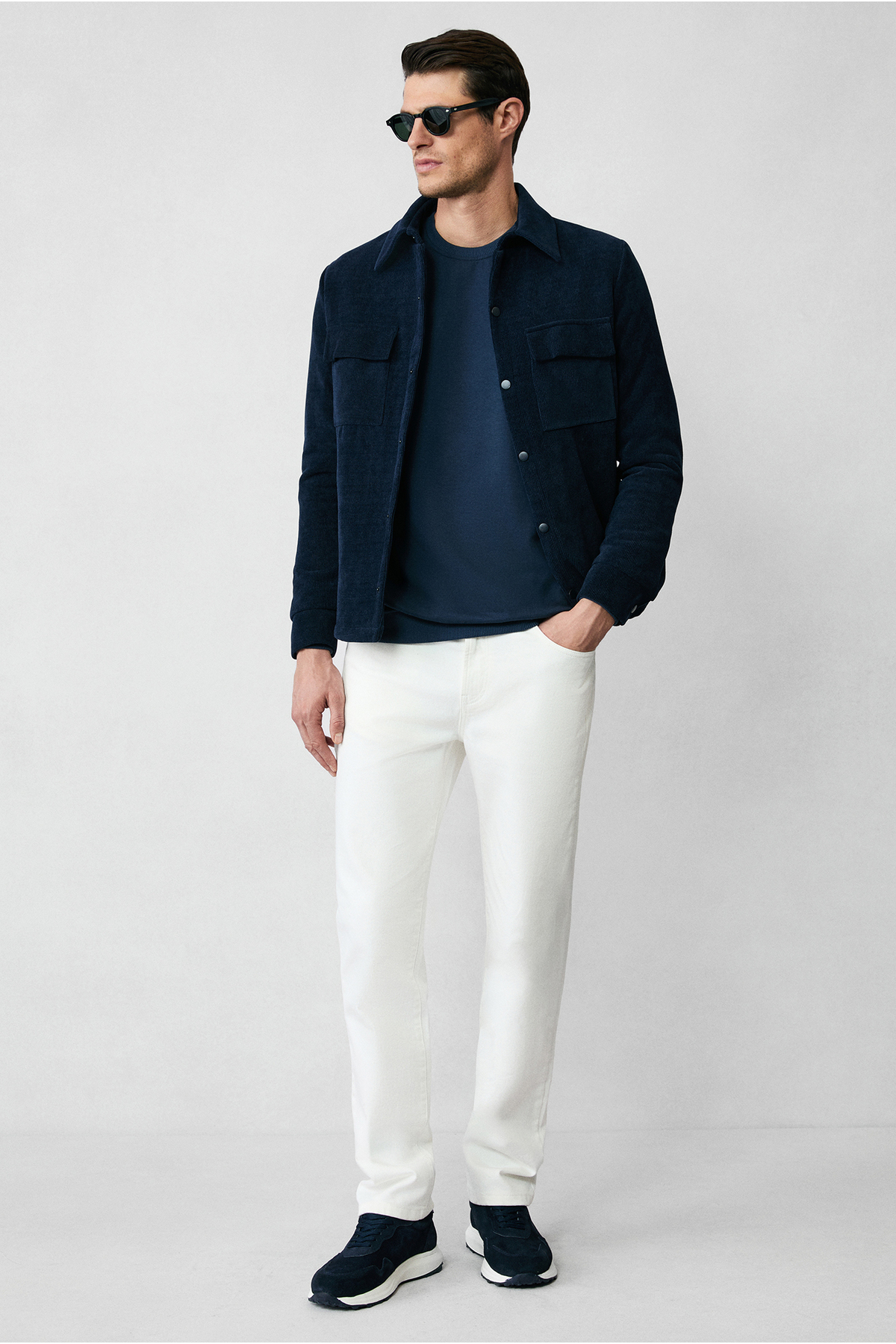 Kiğılı  Bisiklet Yaka Regular Fit Nakışlı Basic Sweatshirt - Görsel 3